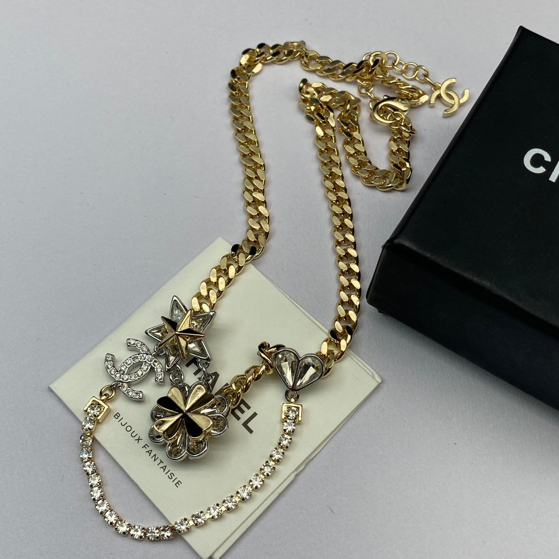 14C708KDE Stylish Necklaces