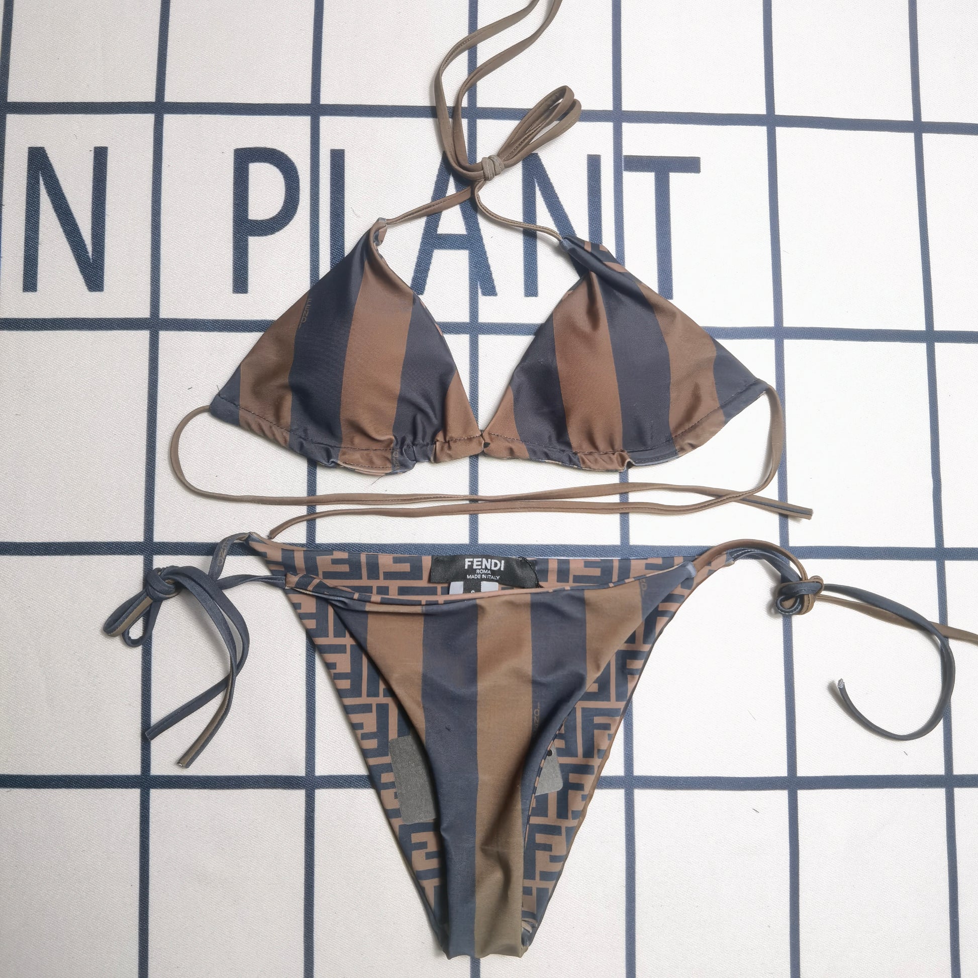 145ZF332YDE Stylish Bikini swimsuit
