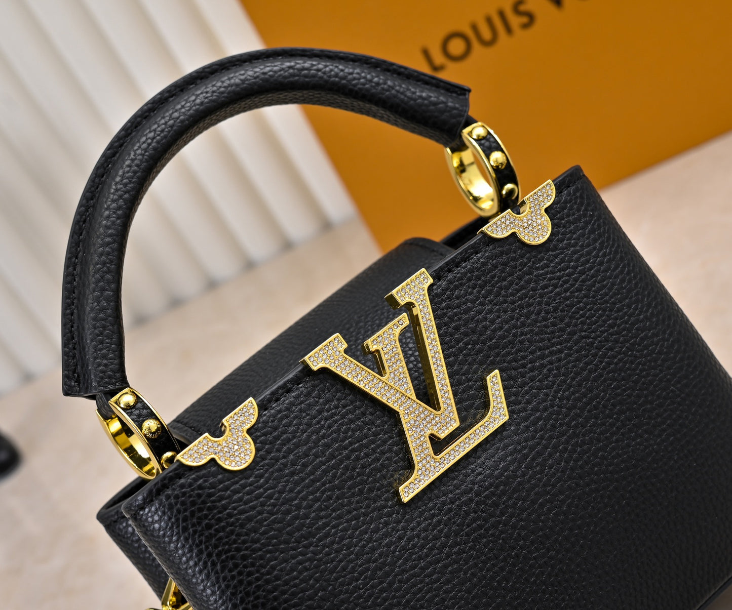 1WE88BDE Stylish leather bag