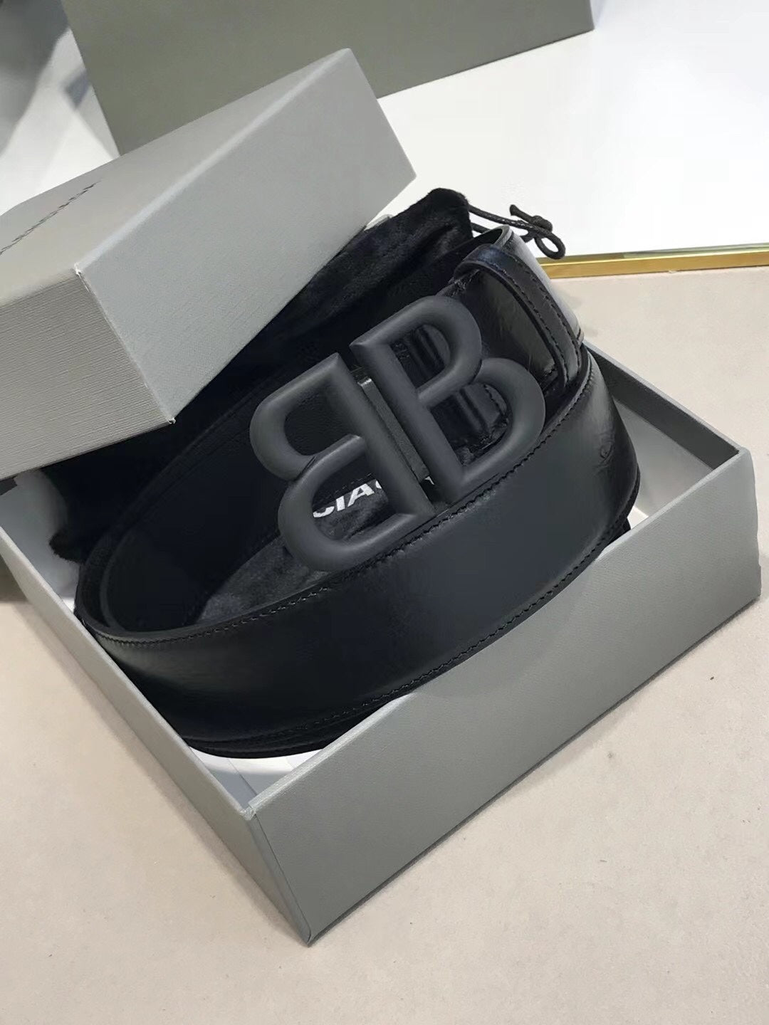 255RJ6PDE Stylish  High quality belt With full package