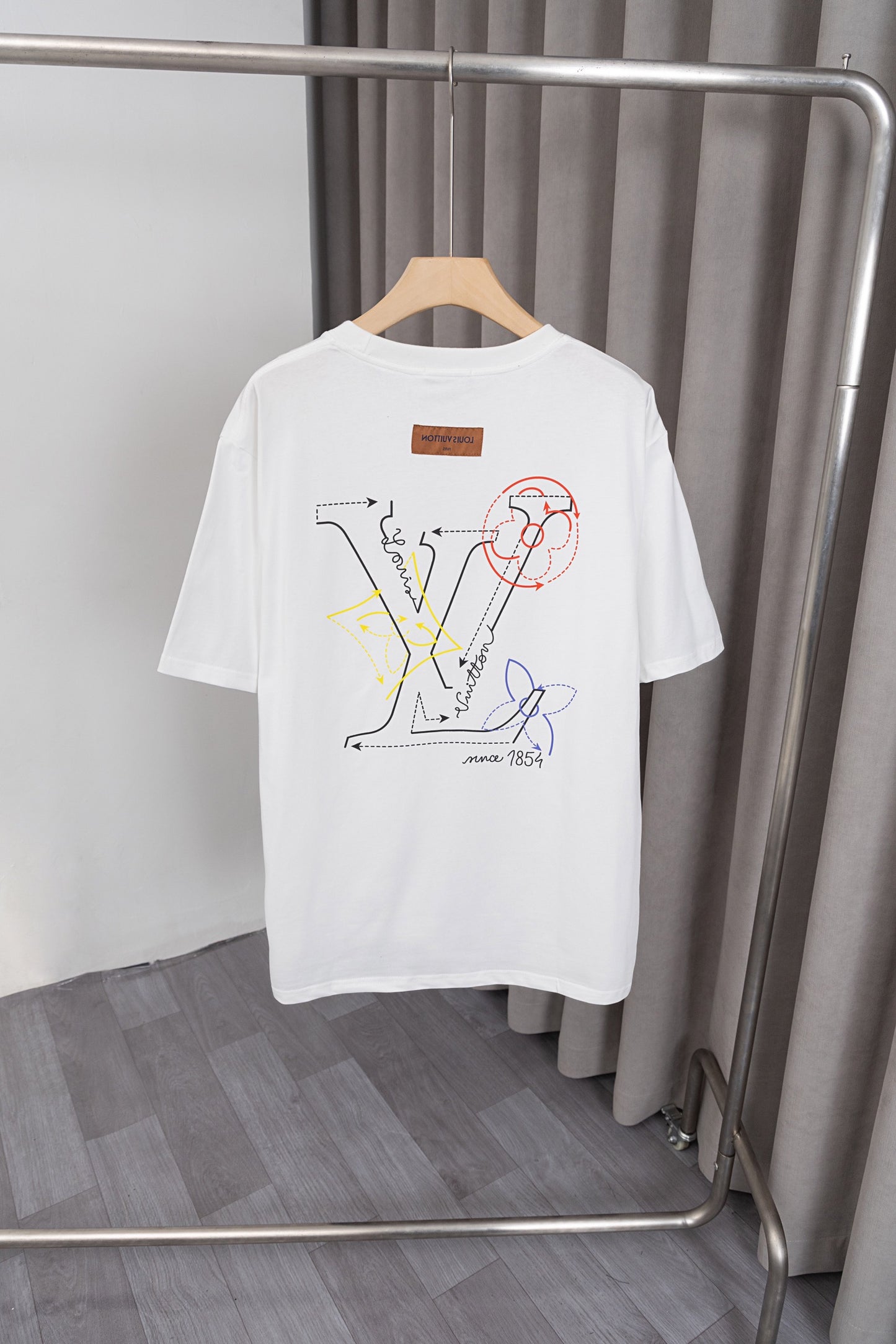 1ZE561UDE Stylish T-shirts