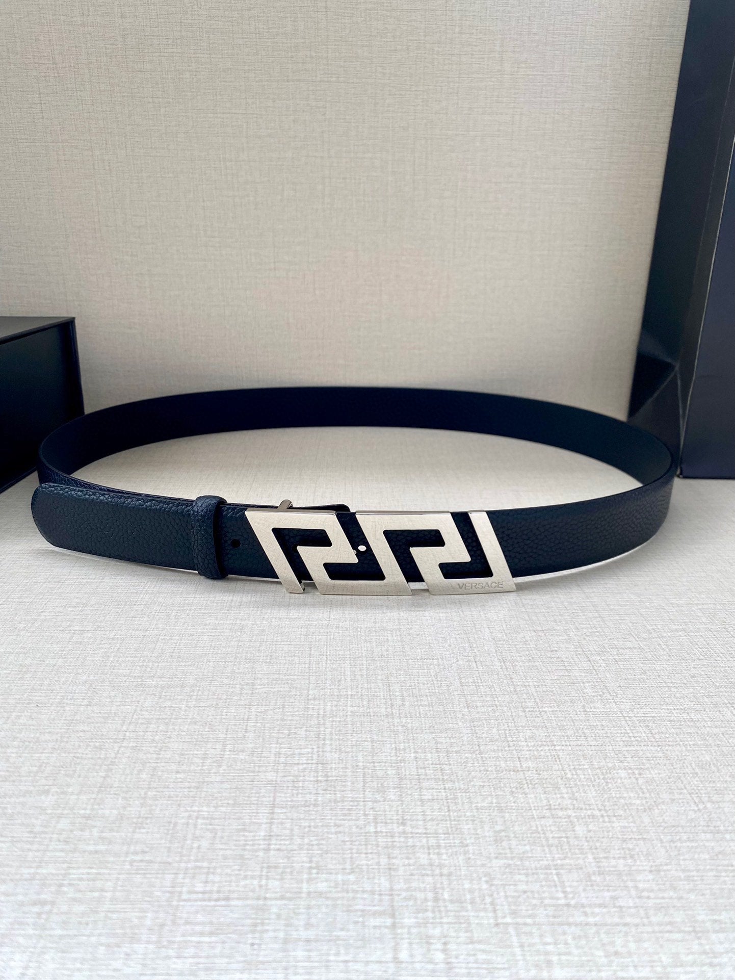 1WV166PDE Stylish  High quality belt With full package