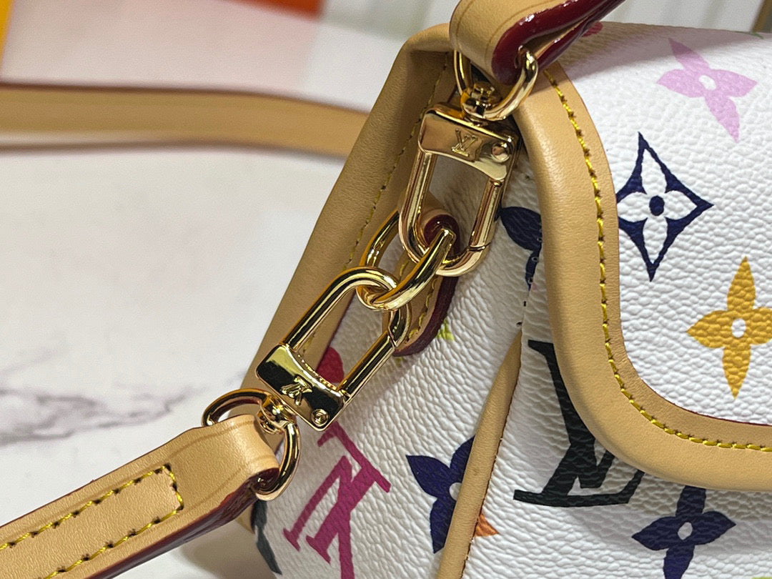 15XE1BDE Stylish leather bag