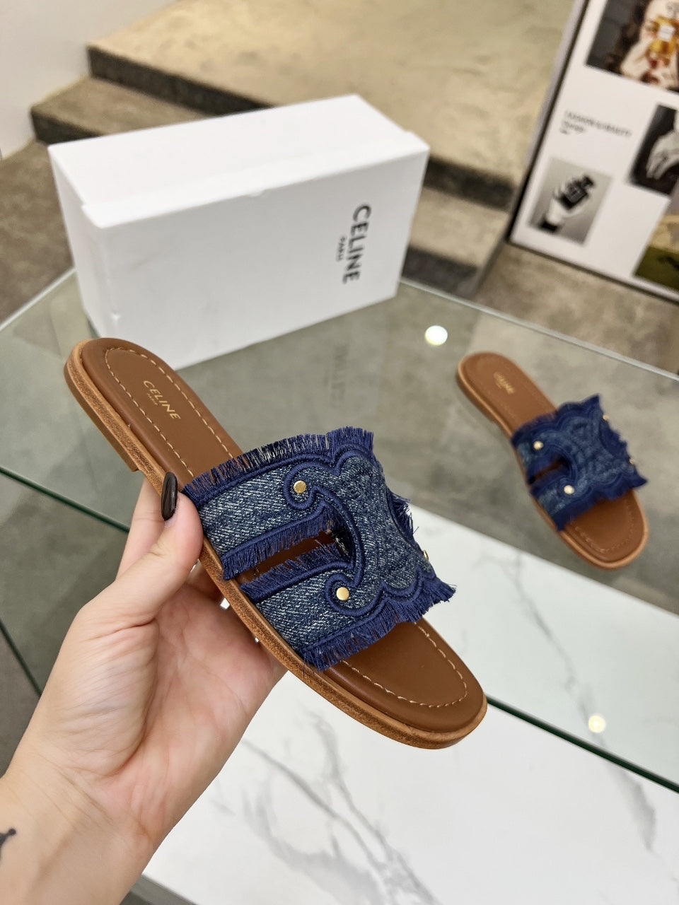255QA25ZDE Stylish leather shoes