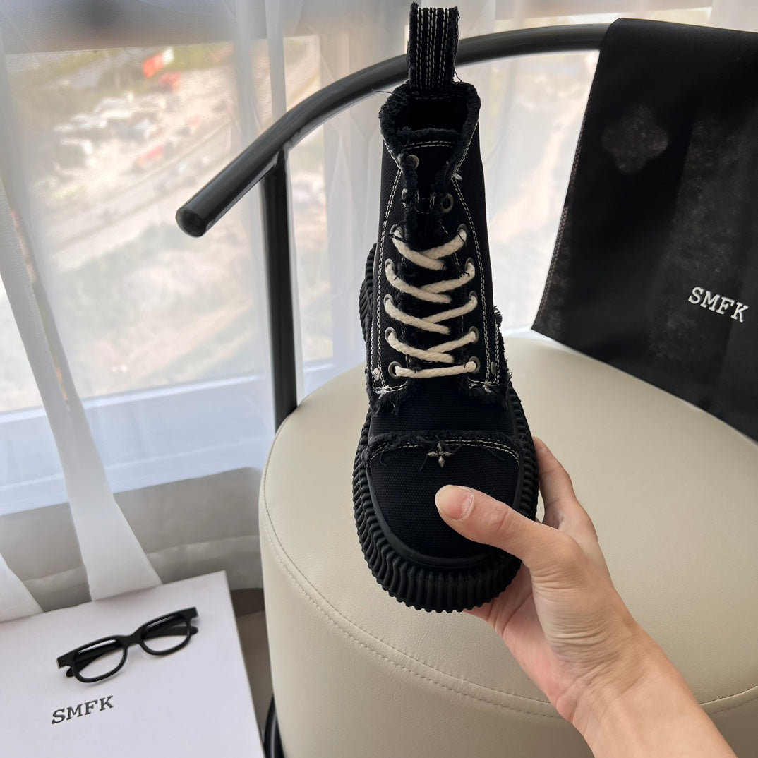1JA17ZDE Stylish boots