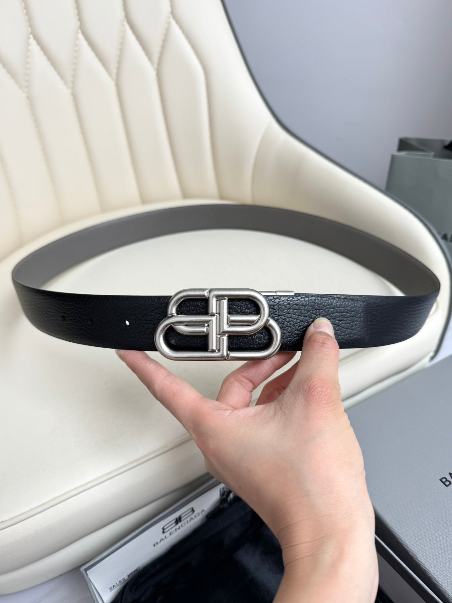 155RJ239PDE Stylish  High quality belt With full package