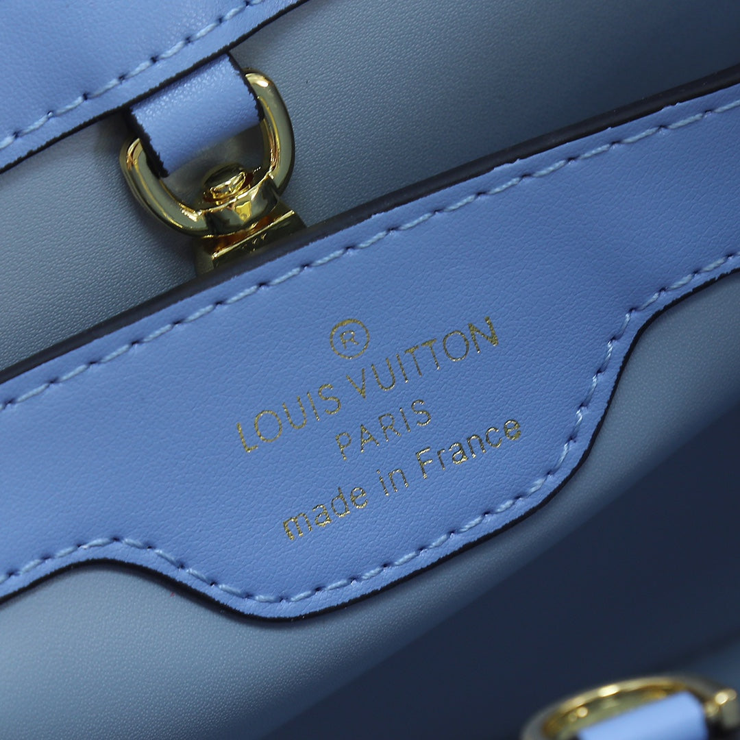 1XE182BDE Stylish leather bag 