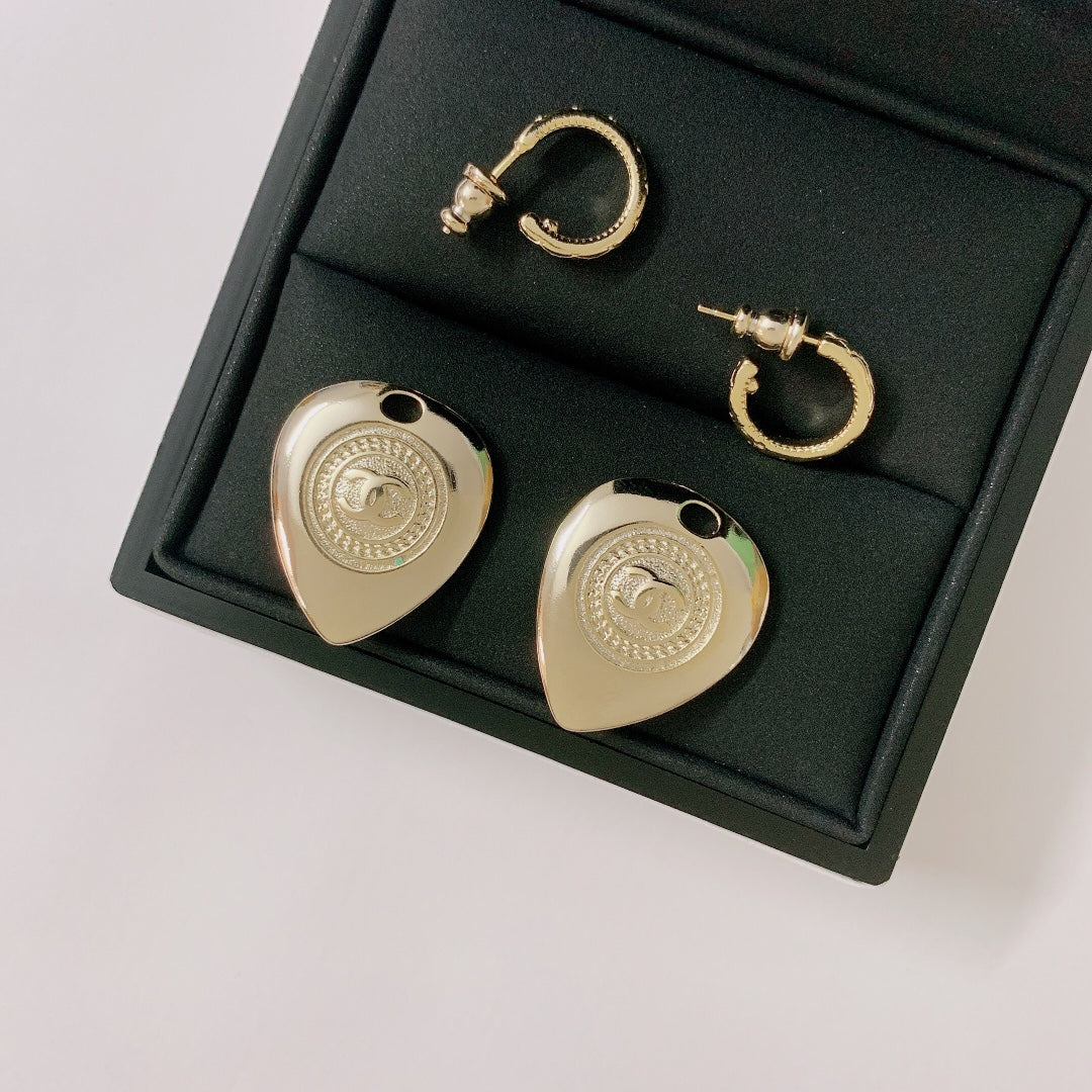 1YC305EDE Stylish Earrings