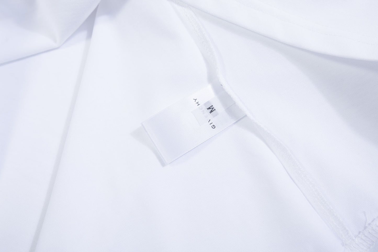 145RA204UDE Stylish T-shirt