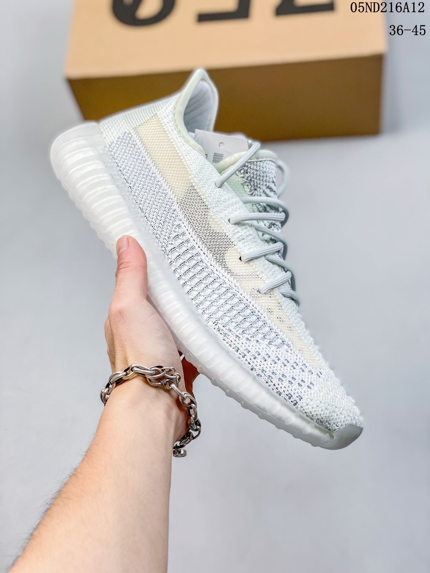 4YA69ZDE Stylish Sneakers (No Box, August-October Big Sale)