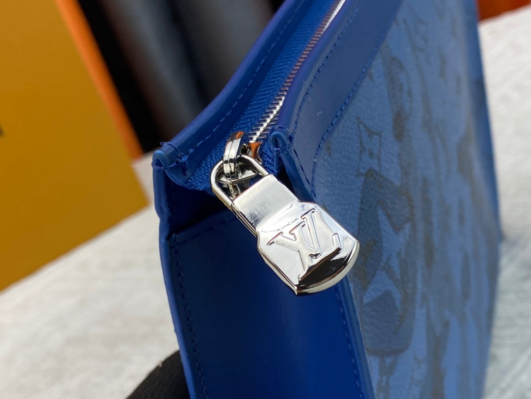 1XE388BDE Stylish leather bag