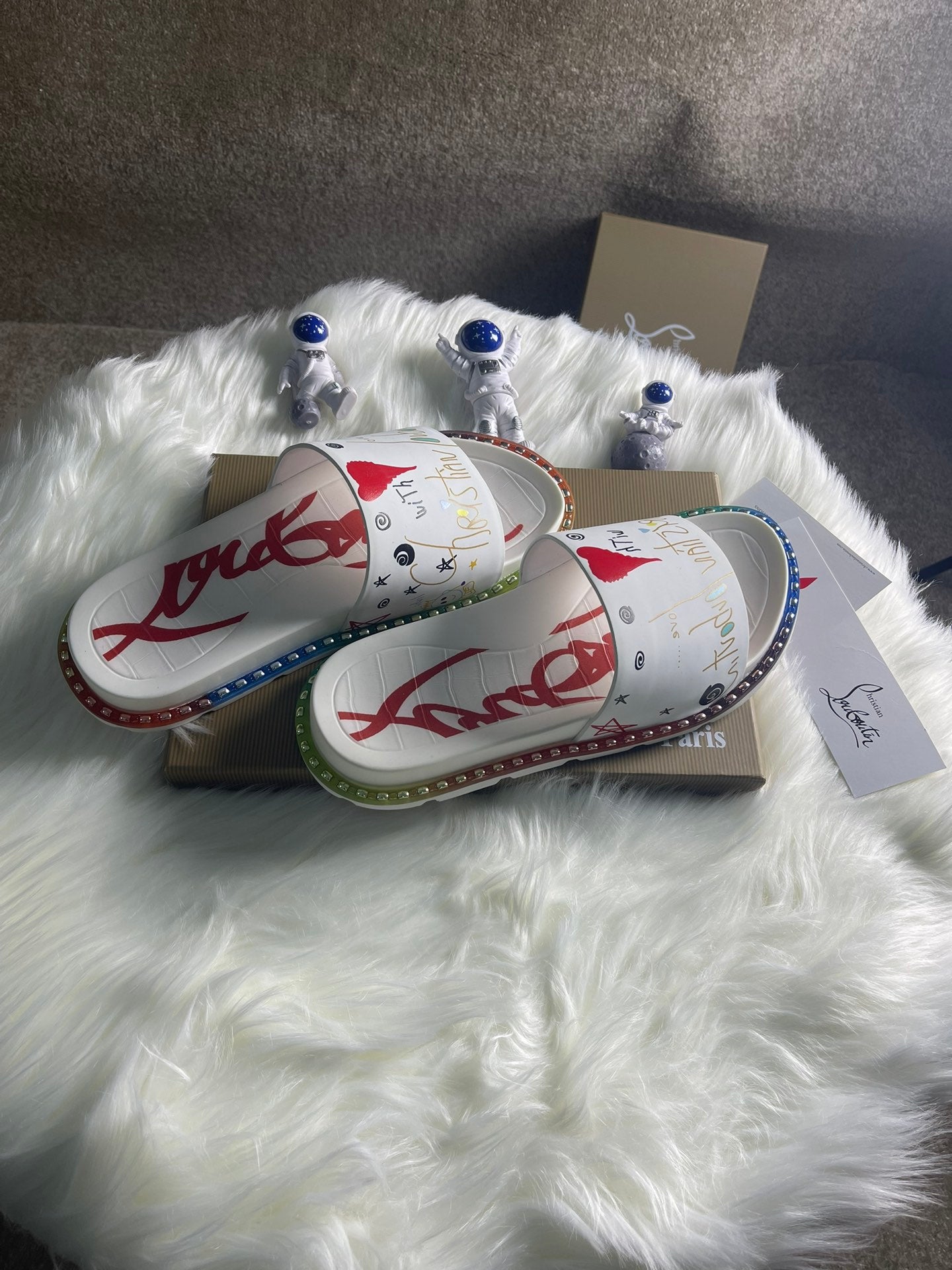 J4A24ZDE Stylish Slippers