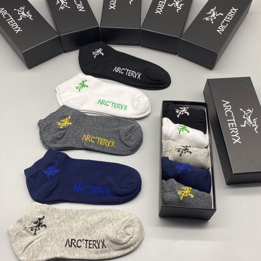 235QA43SDE Stylish socks(5 pairs )