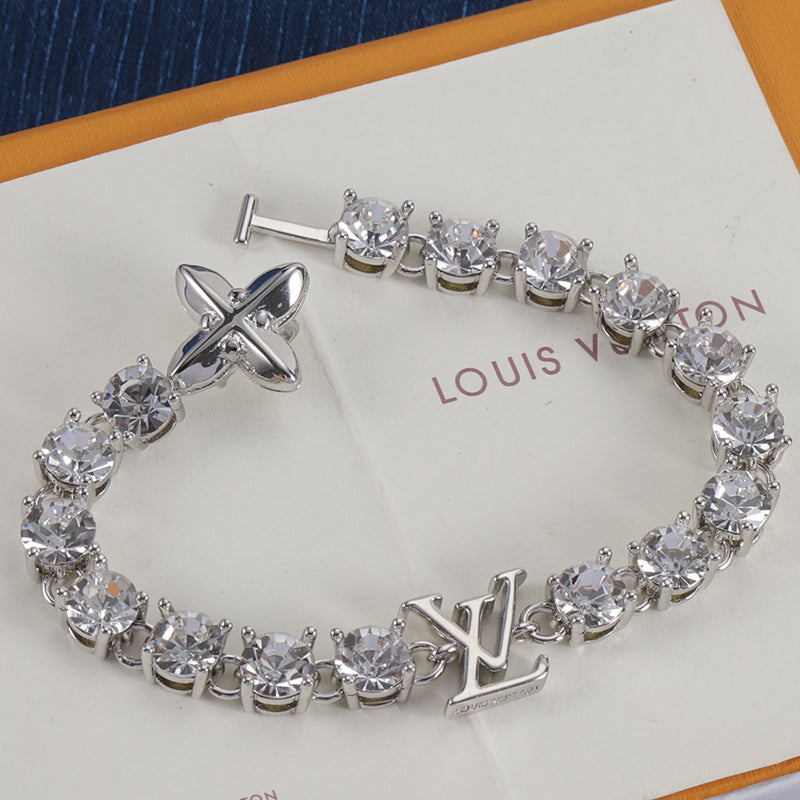 14E558KDE Stylish Bracelets