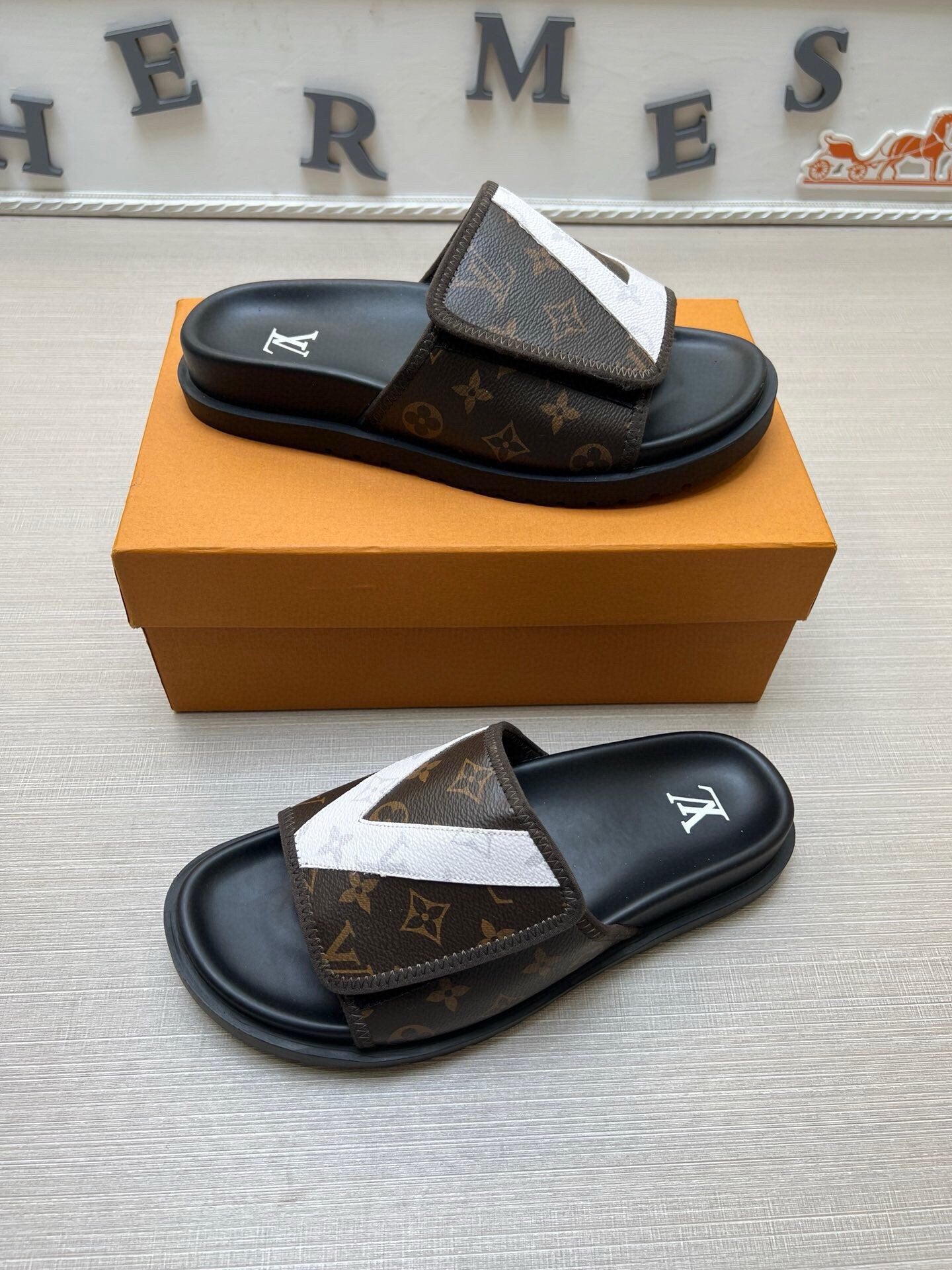 5WE251ZDE Stylish Slippers