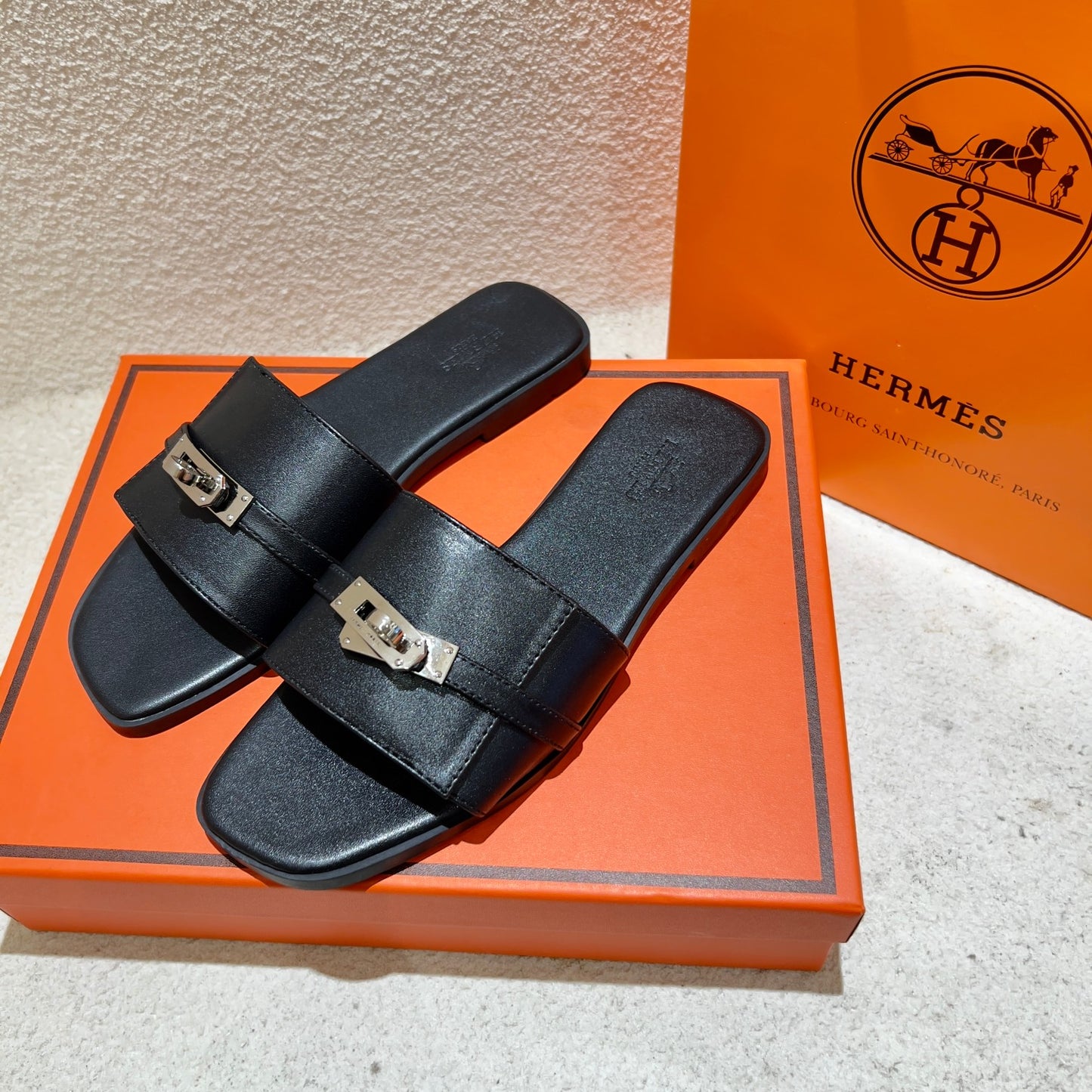 14H201ZDE Stylish Slippers