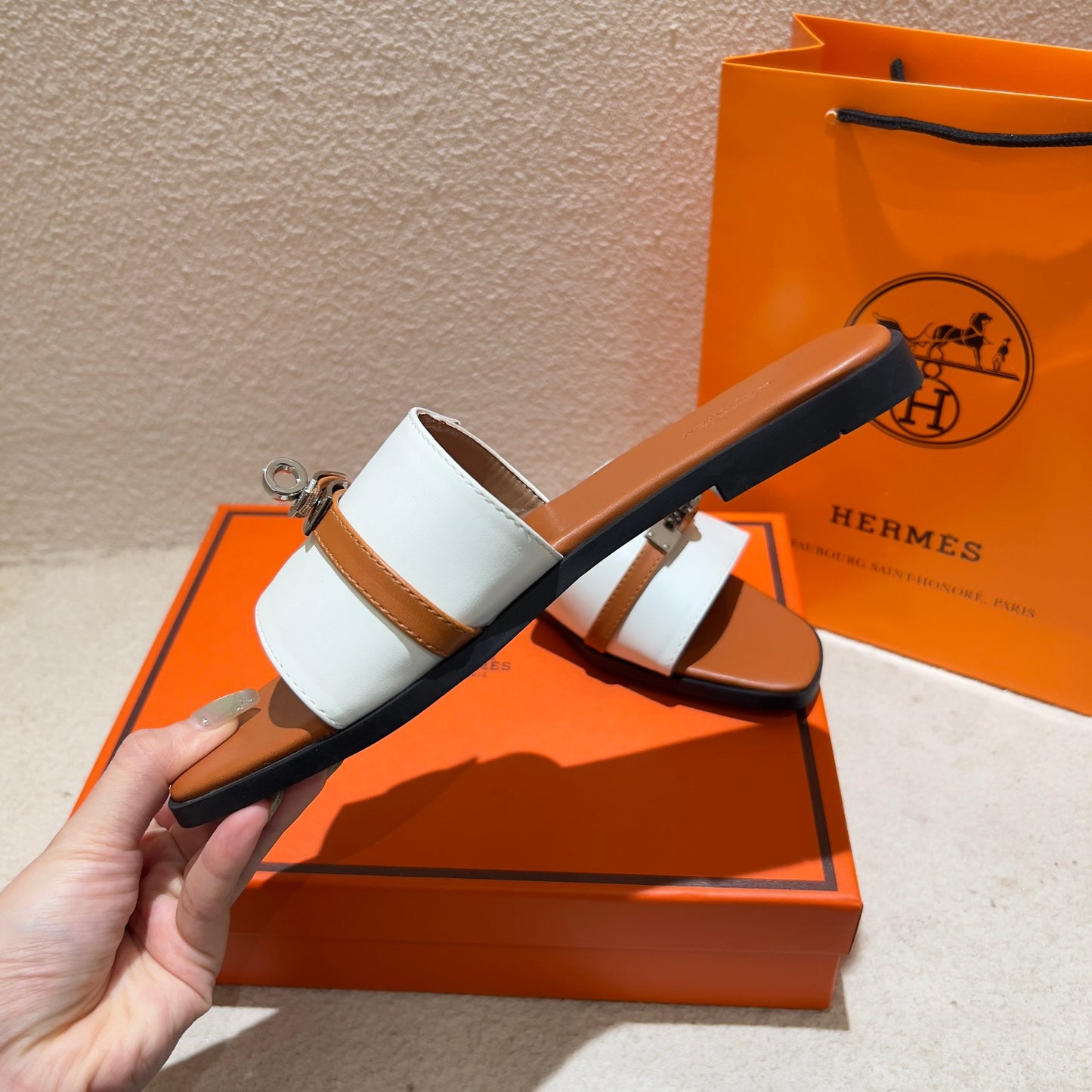 14H201ZDE Stylish Slippers