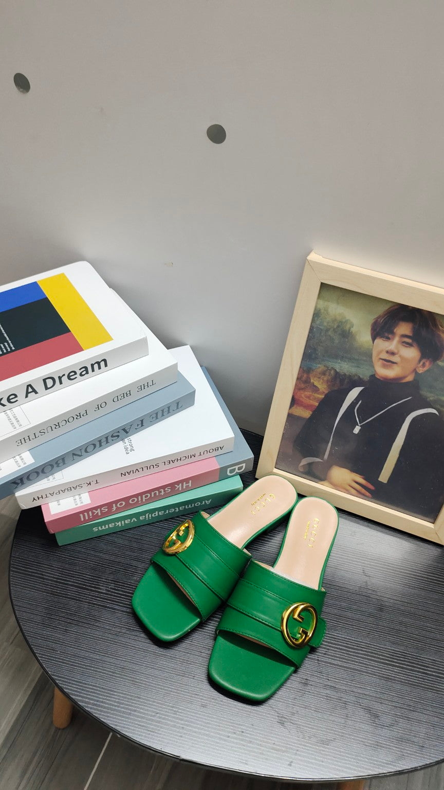 14B101ZDE Stylish Slippers