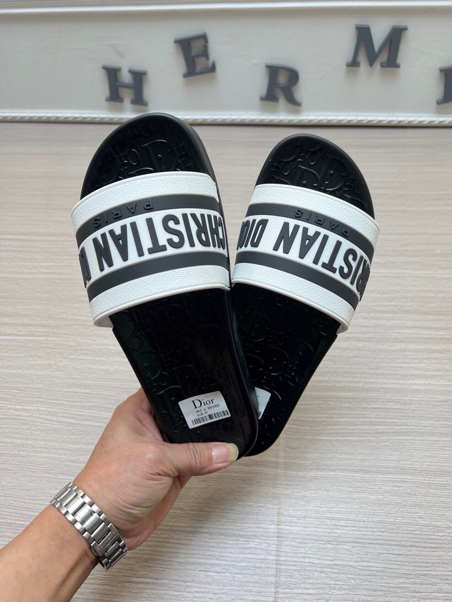 5LD212ZDE Stylish Slippers