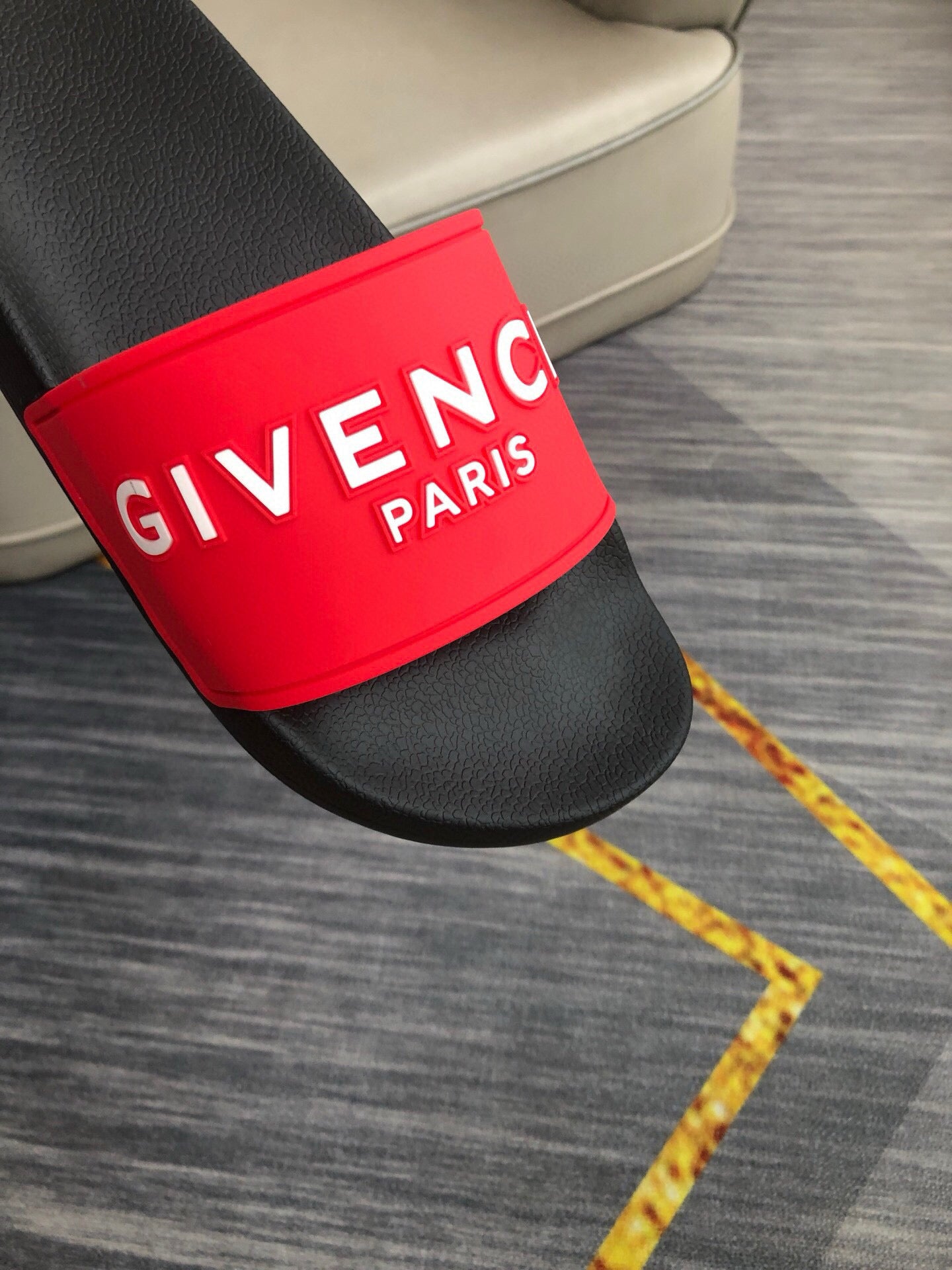 535ZGV265ZDE Stylish Slippers