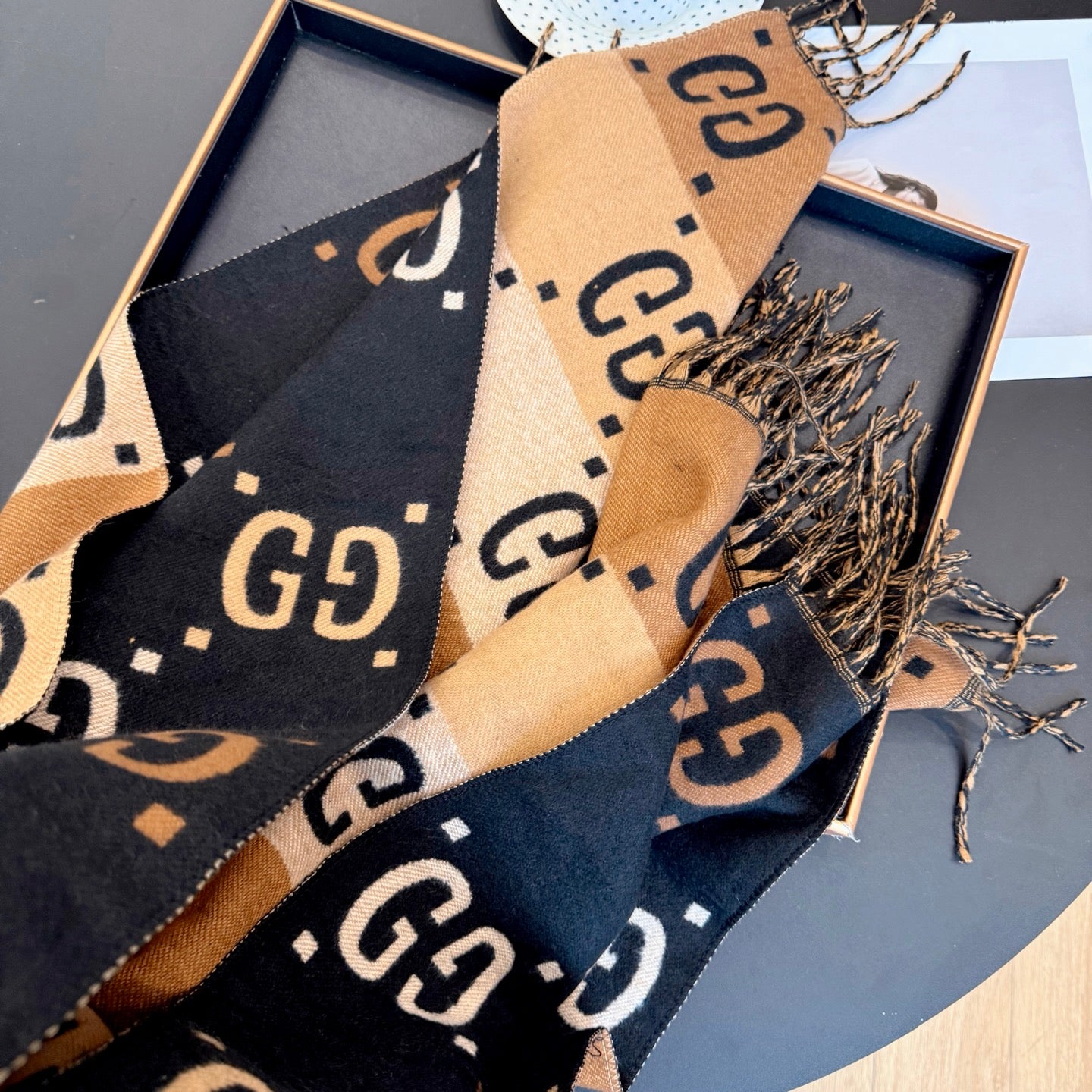 185RB67WDE Stylish Winter Scarves