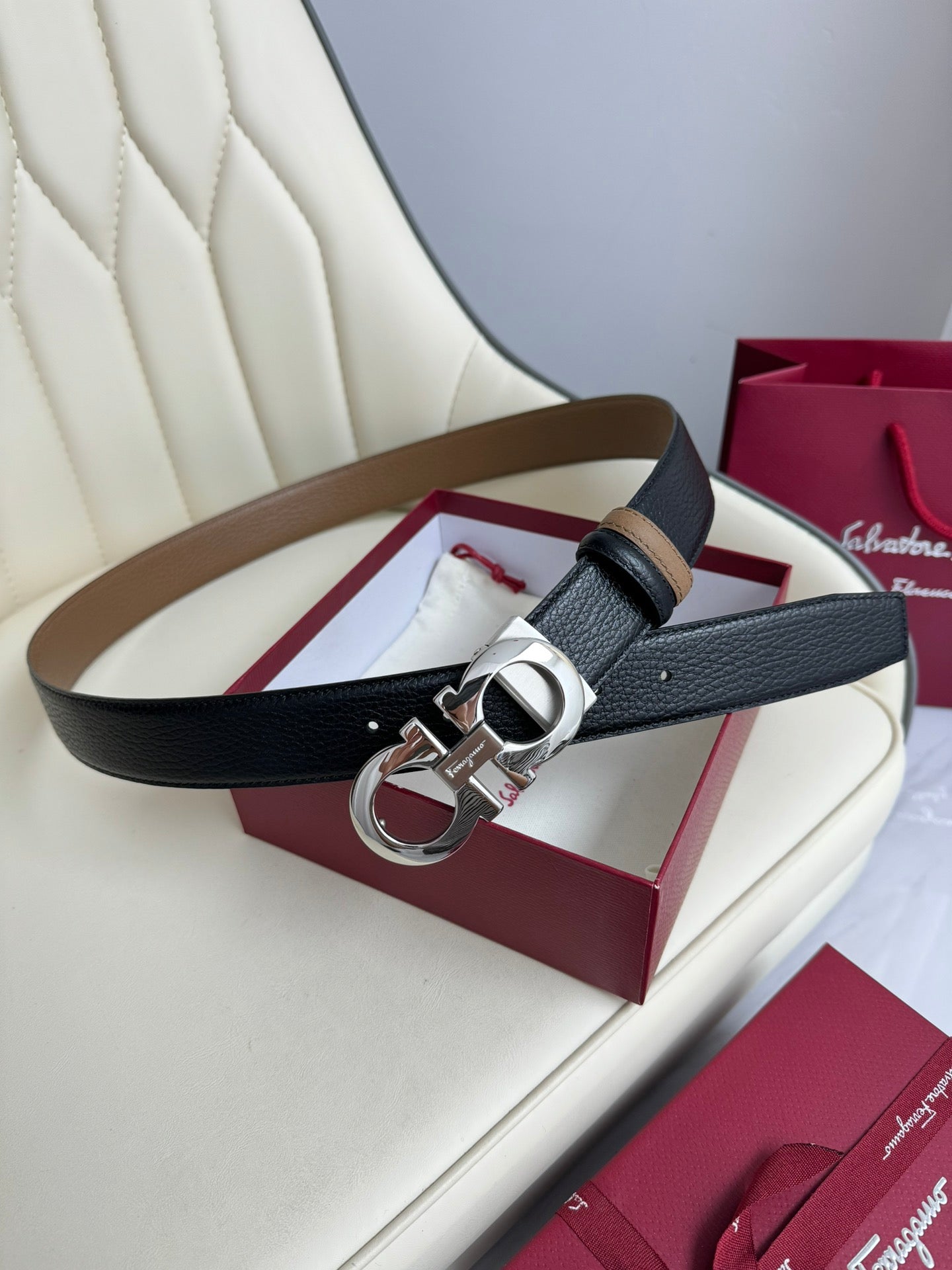 1WA169PDE Stylish  High quality belt With full package