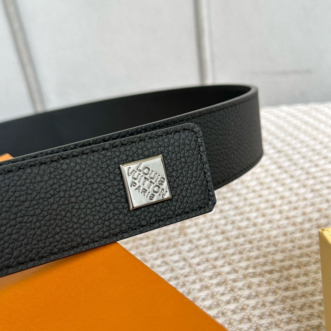 14E63PDE Stylish  High quality belt With full package