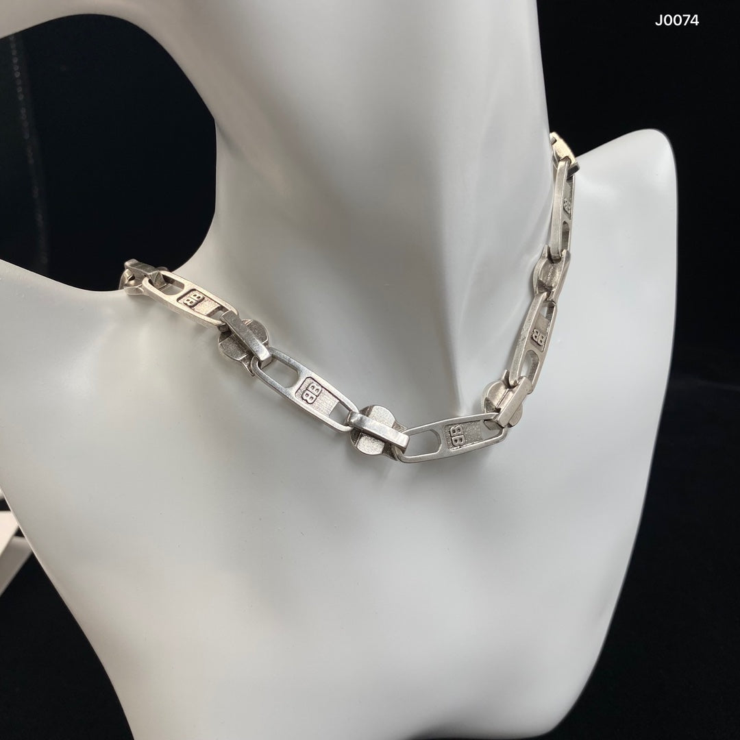 14J752KDE Stylish Necklaces