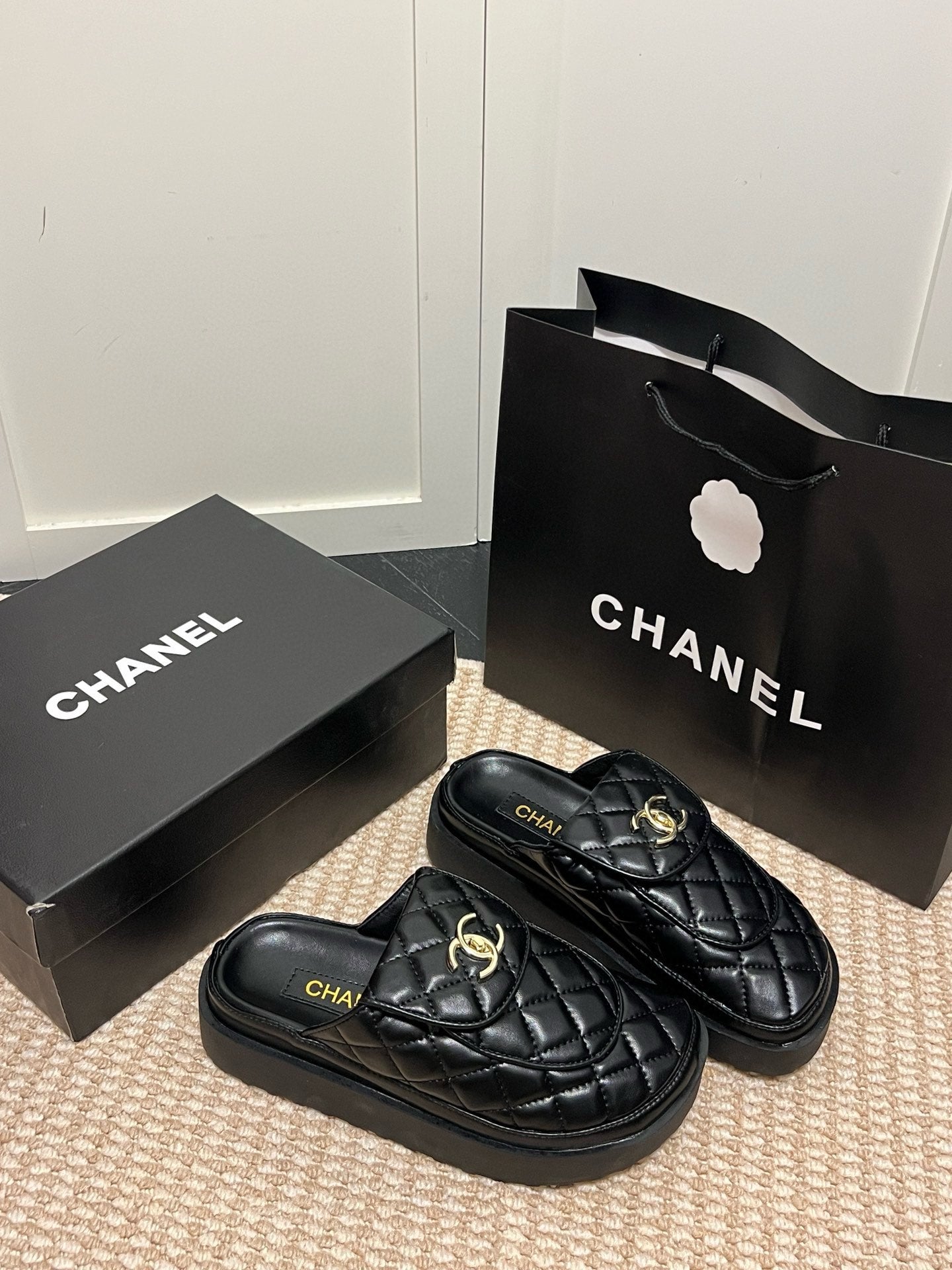 14C154ZDE Stylish Slippers