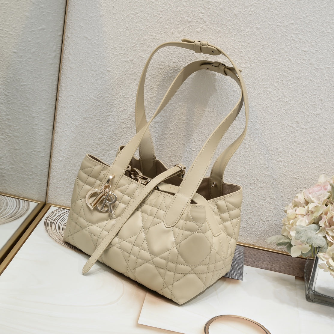 2XD359BDE Stylish leather bag 