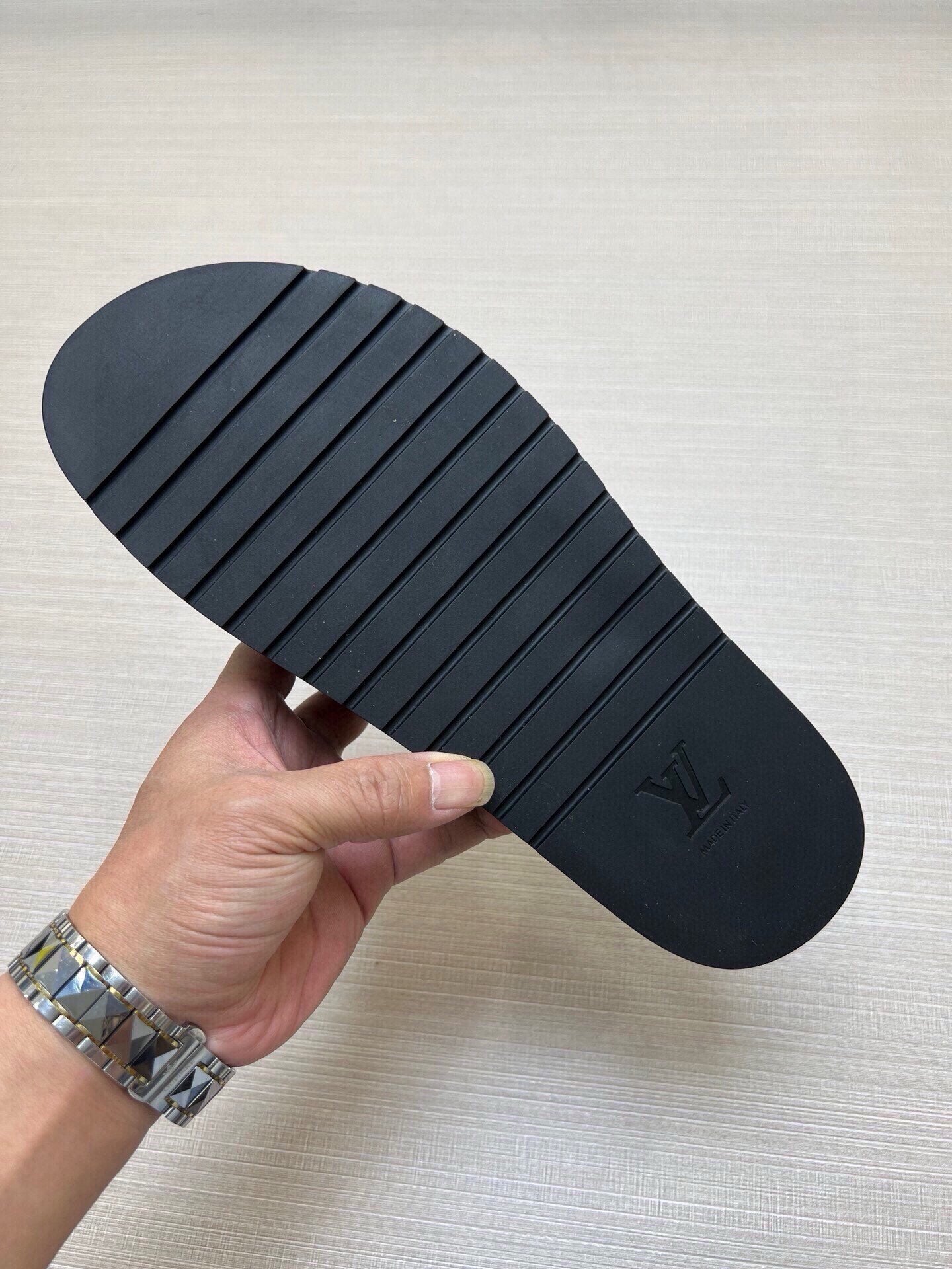 5LE209ZDE Stylish Slippers