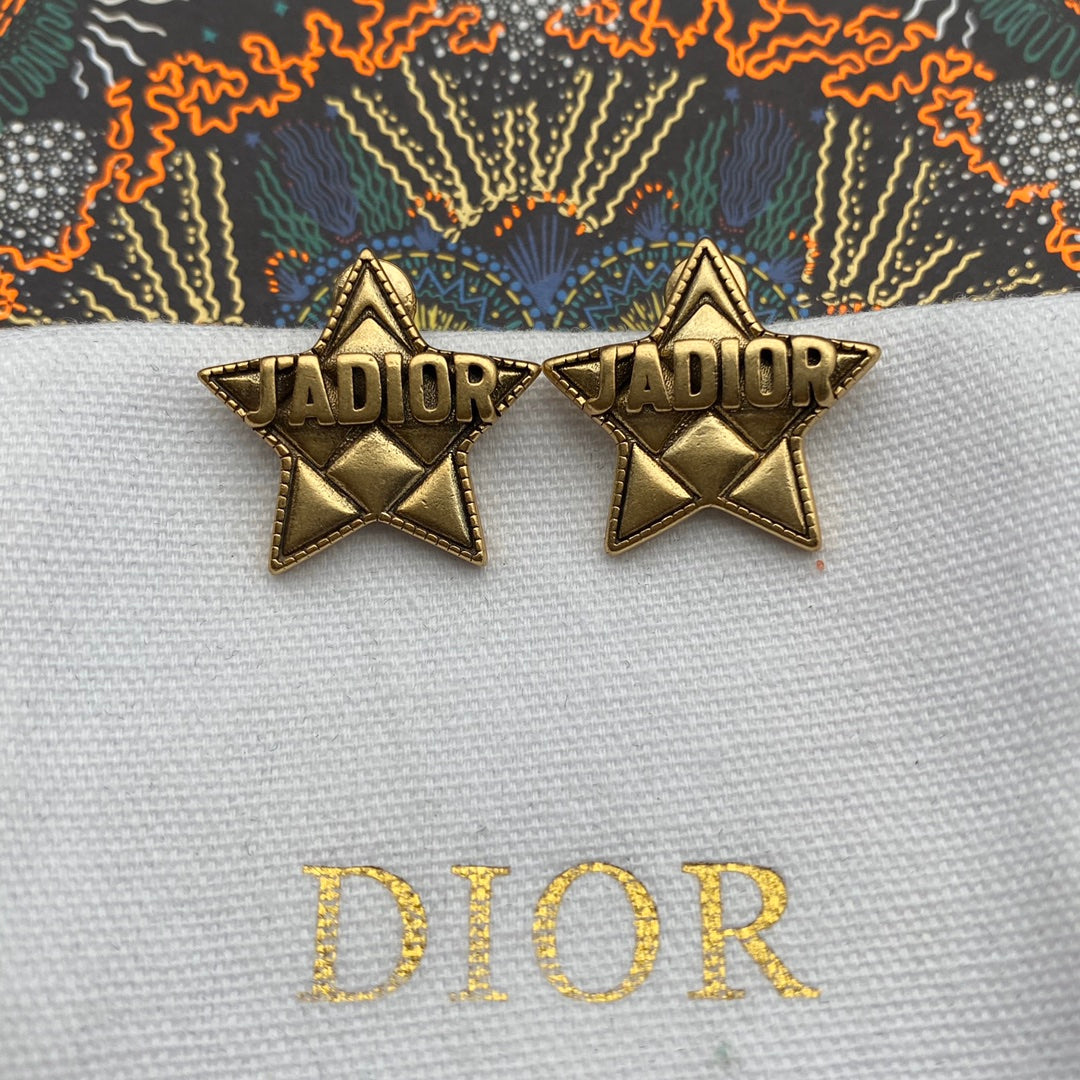 1ND252EDE Stylish Earrings