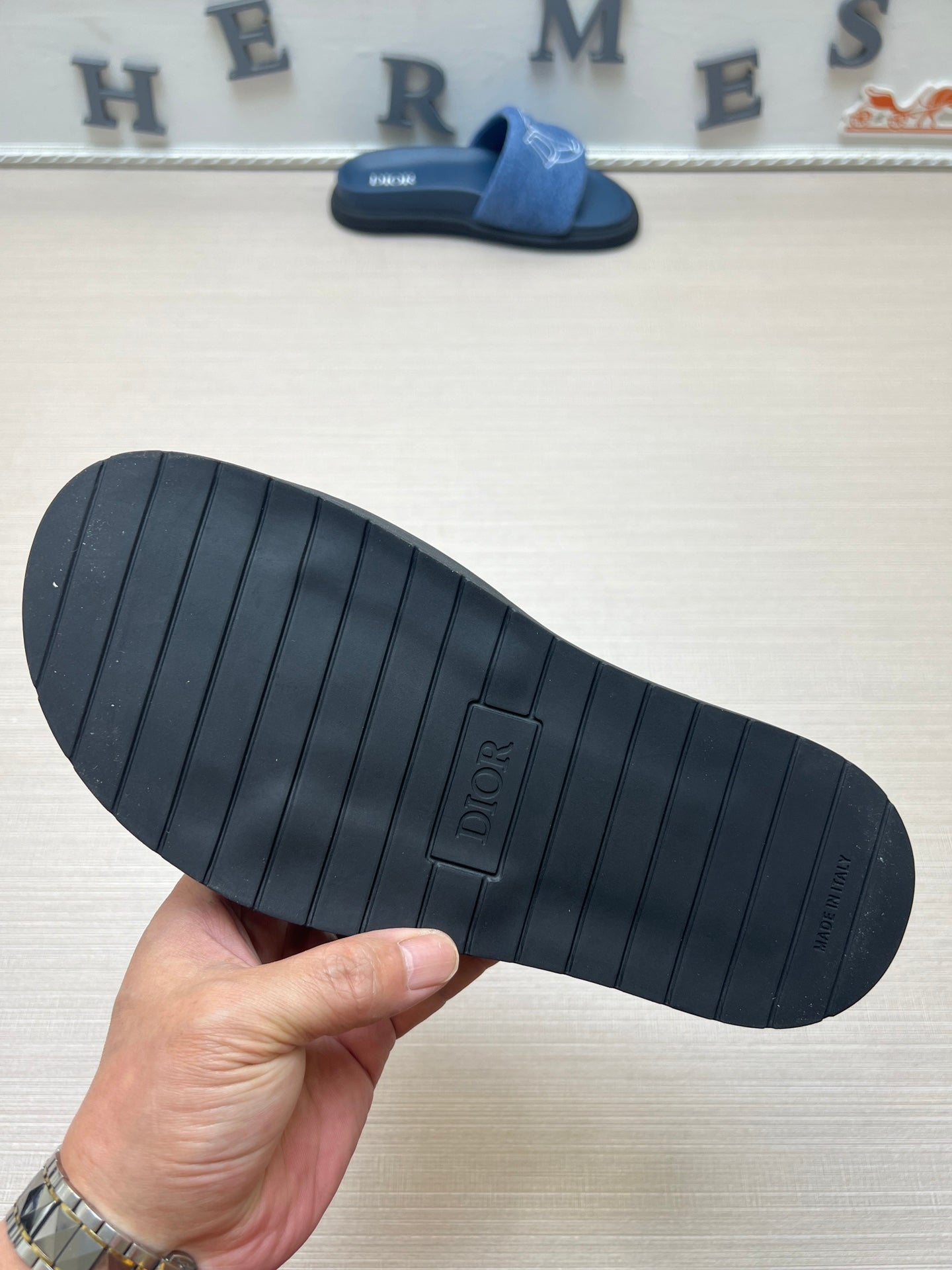 54D168ZDE Stylish leather slippers