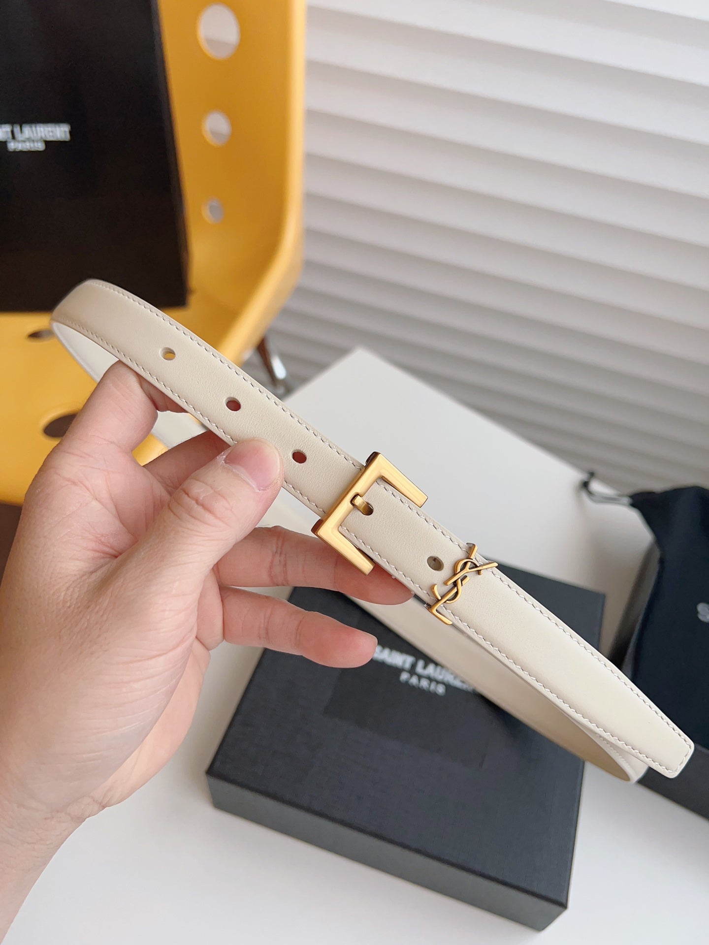 155RSL224PDE Stylish  High quality belt With full package