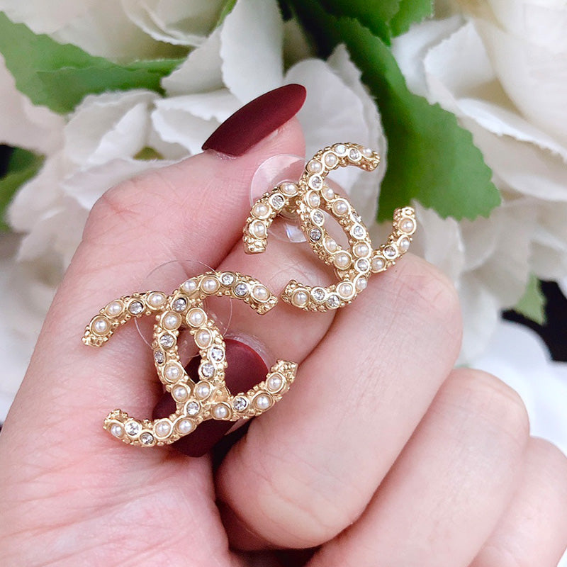 14C90EDE Stylish Earrings