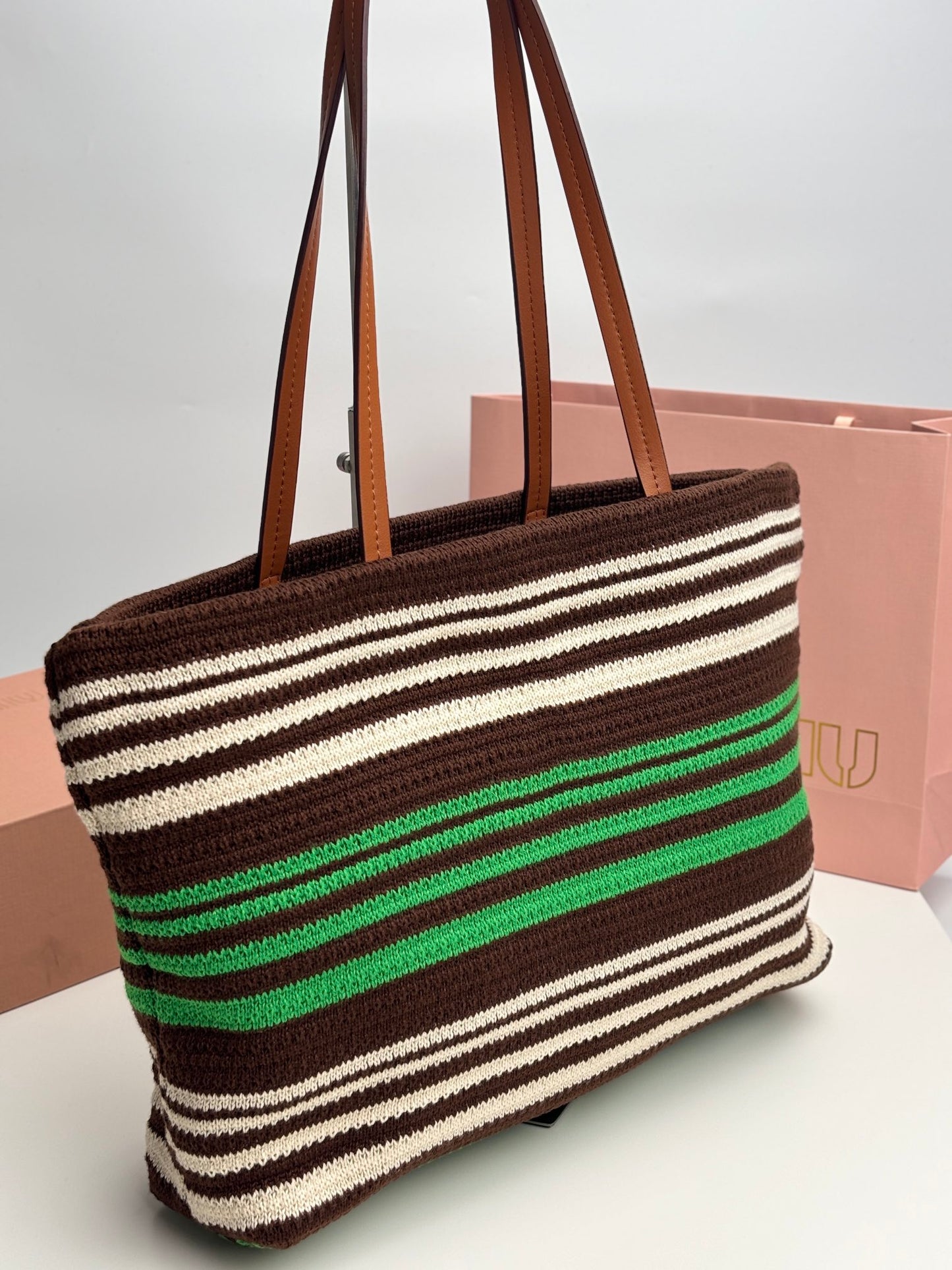 1XA78BDE Stylish Woven Bag