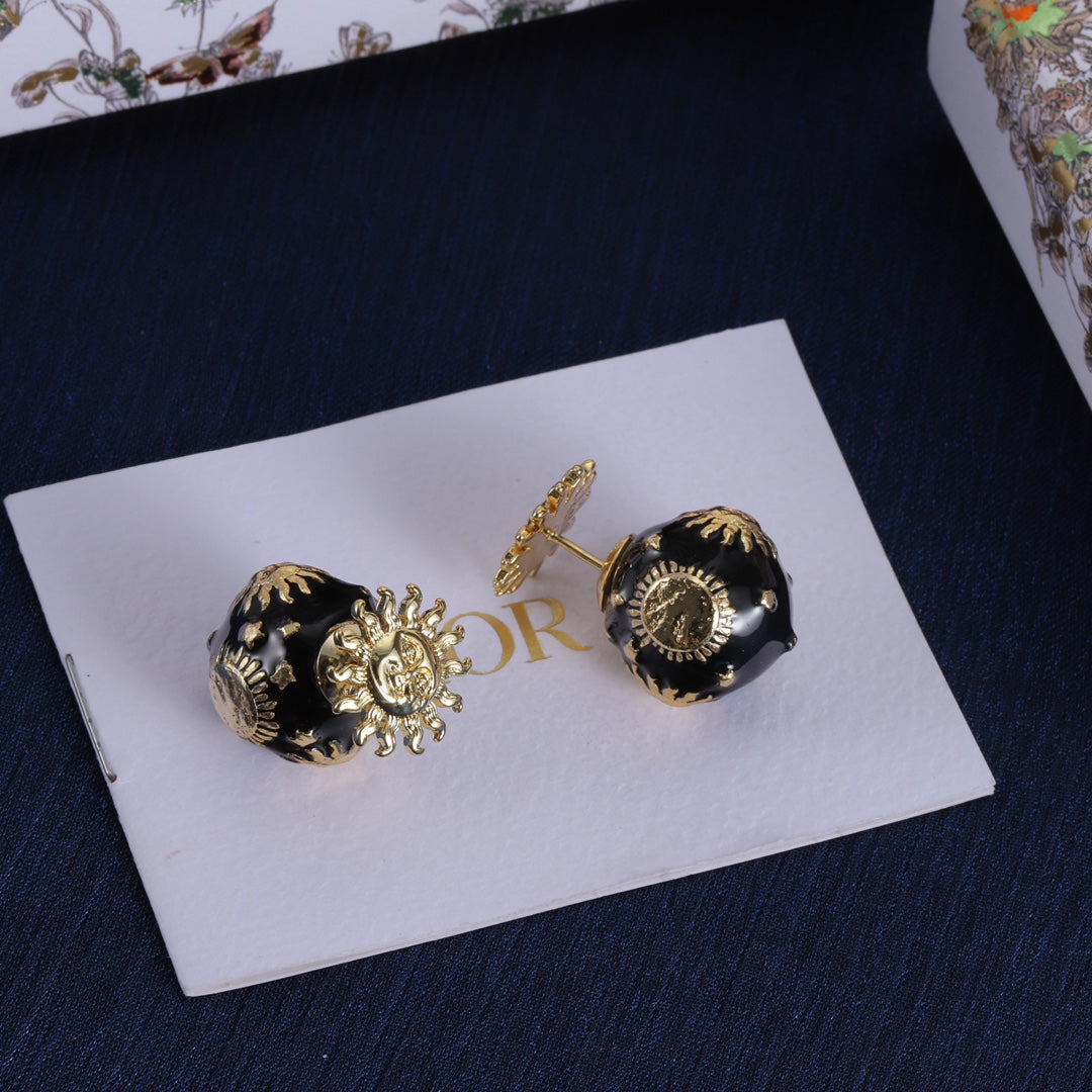 14D496EDE Stylish Earrings