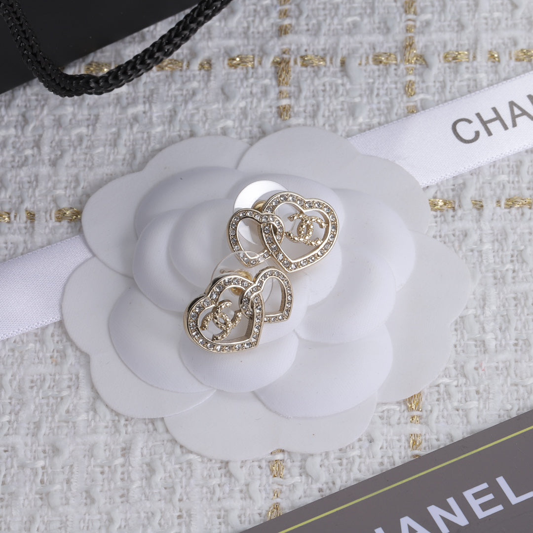 1YC90EDE Stylish Earrings
