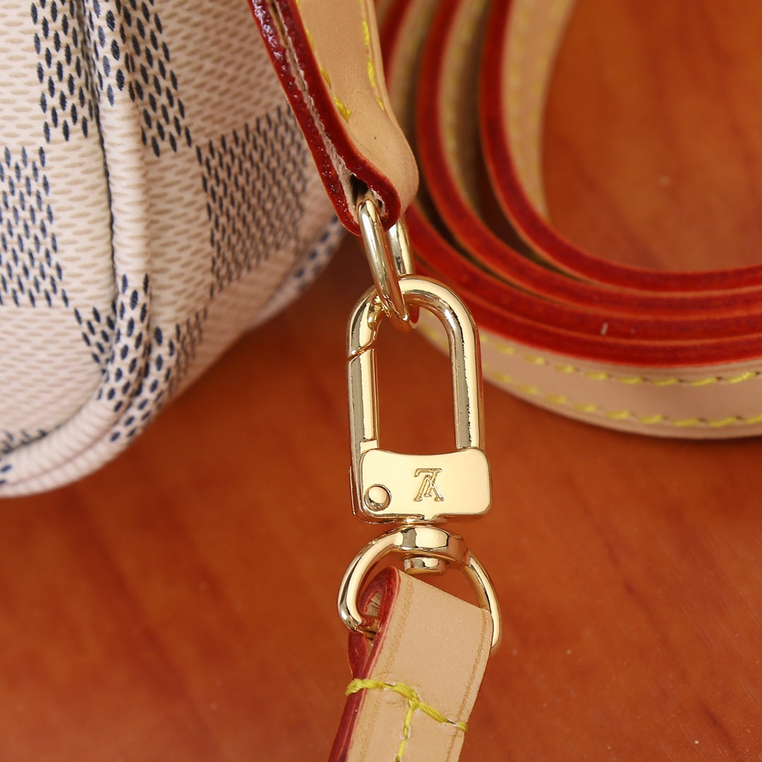 XE17BDE Stylish leather bag 
