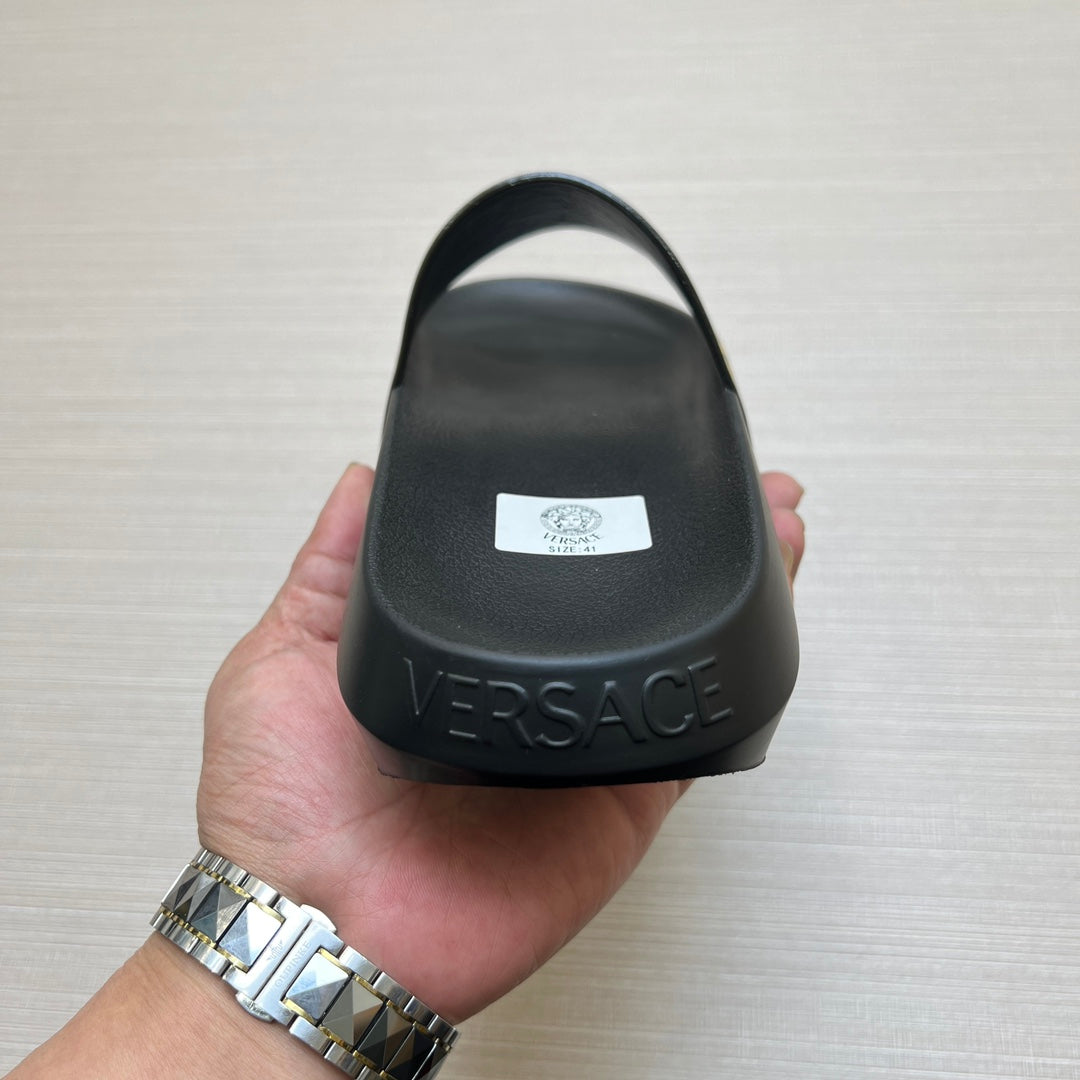 54V166ZDE Stylish slippers