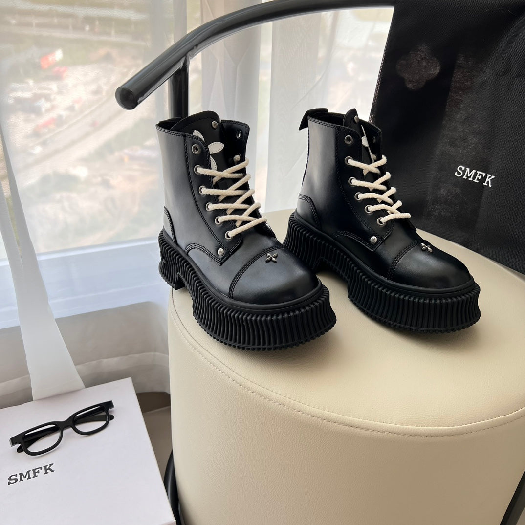 1JA16ZDE Stylish leather boots