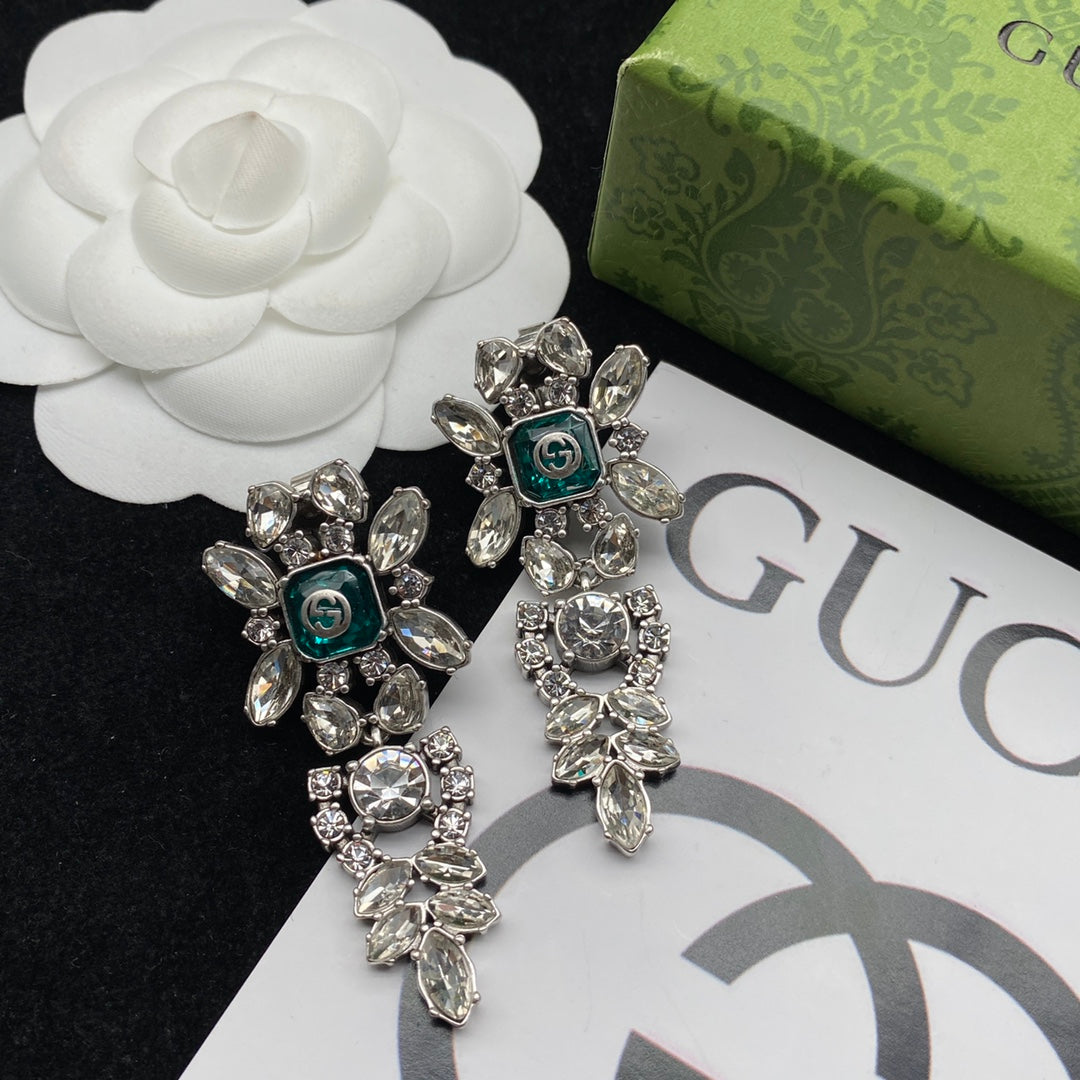 1YB357EDE Stylish Earrings