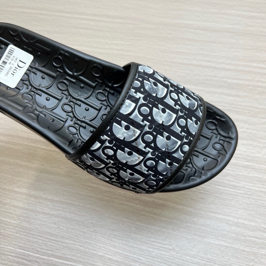 5LD214ZDE Stylish Slippers