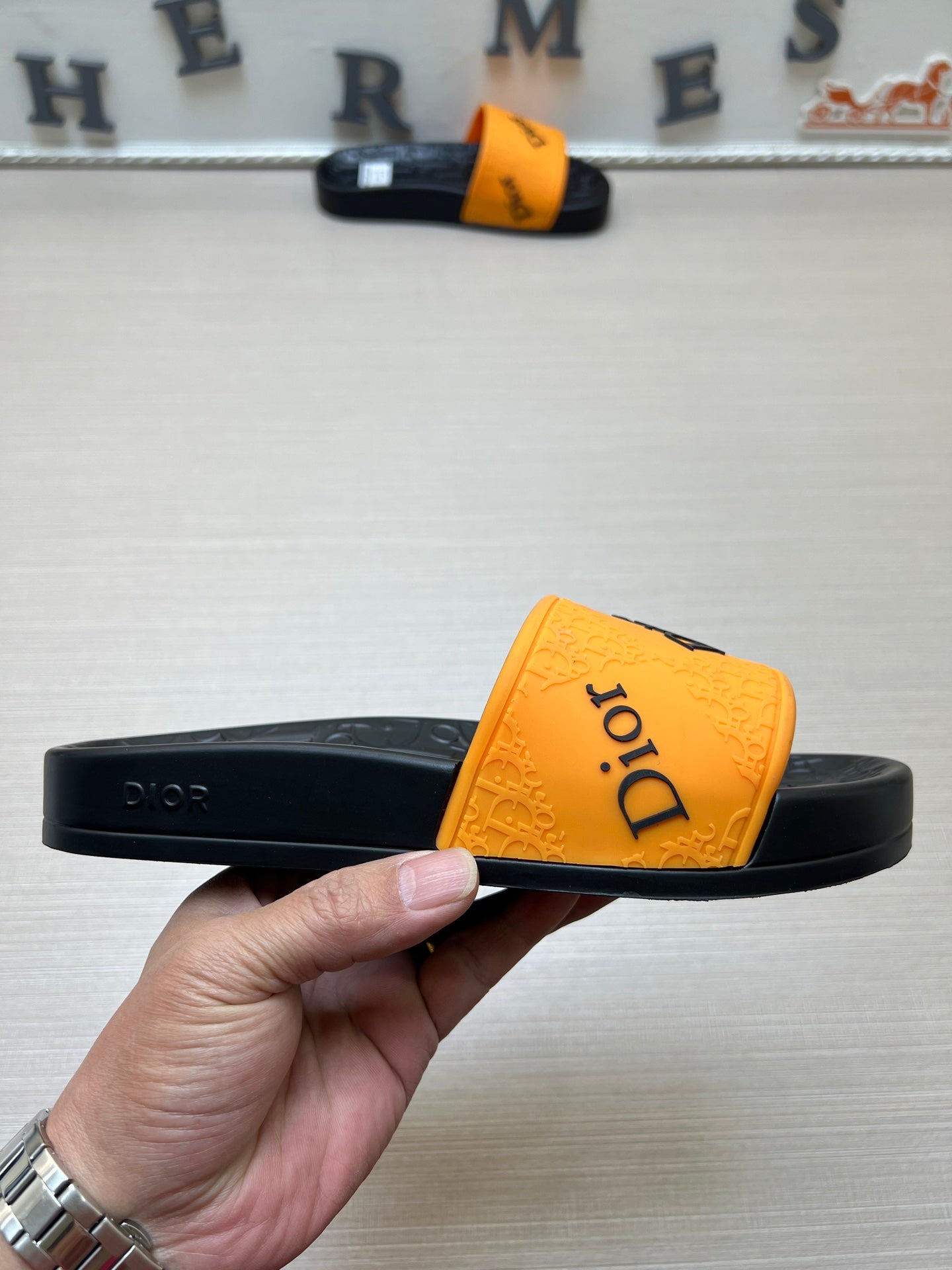 535ZD279ZDE Stylish Slippers