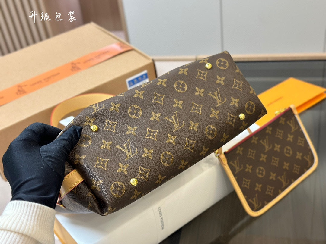 6XE243BDE Stylish leather bag 