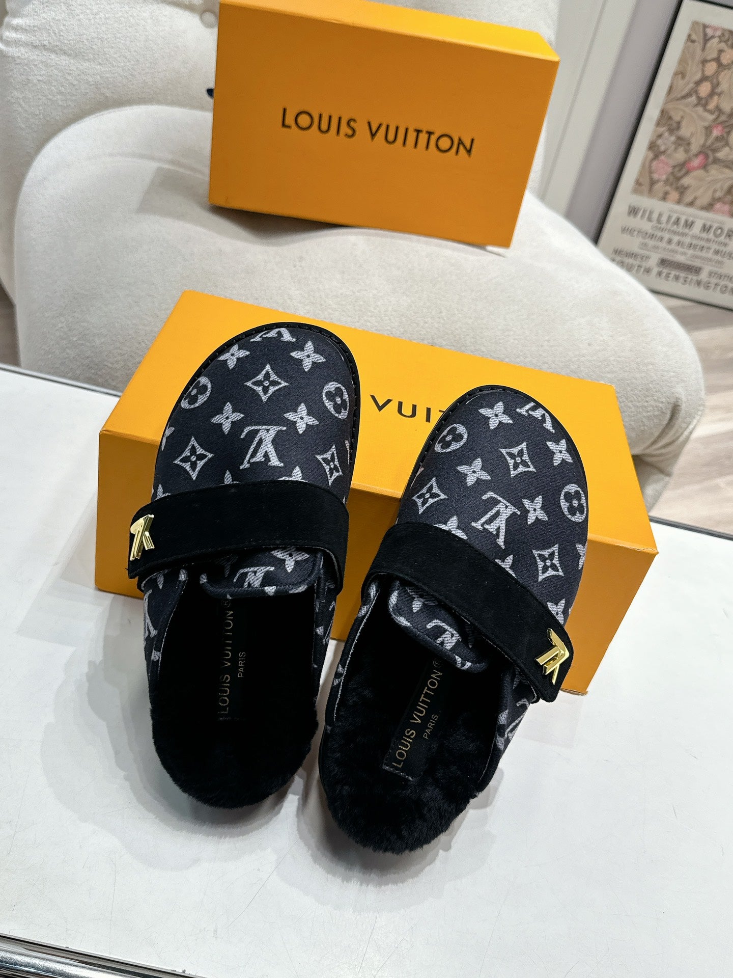 3LE6ZDE Stylish Slippers