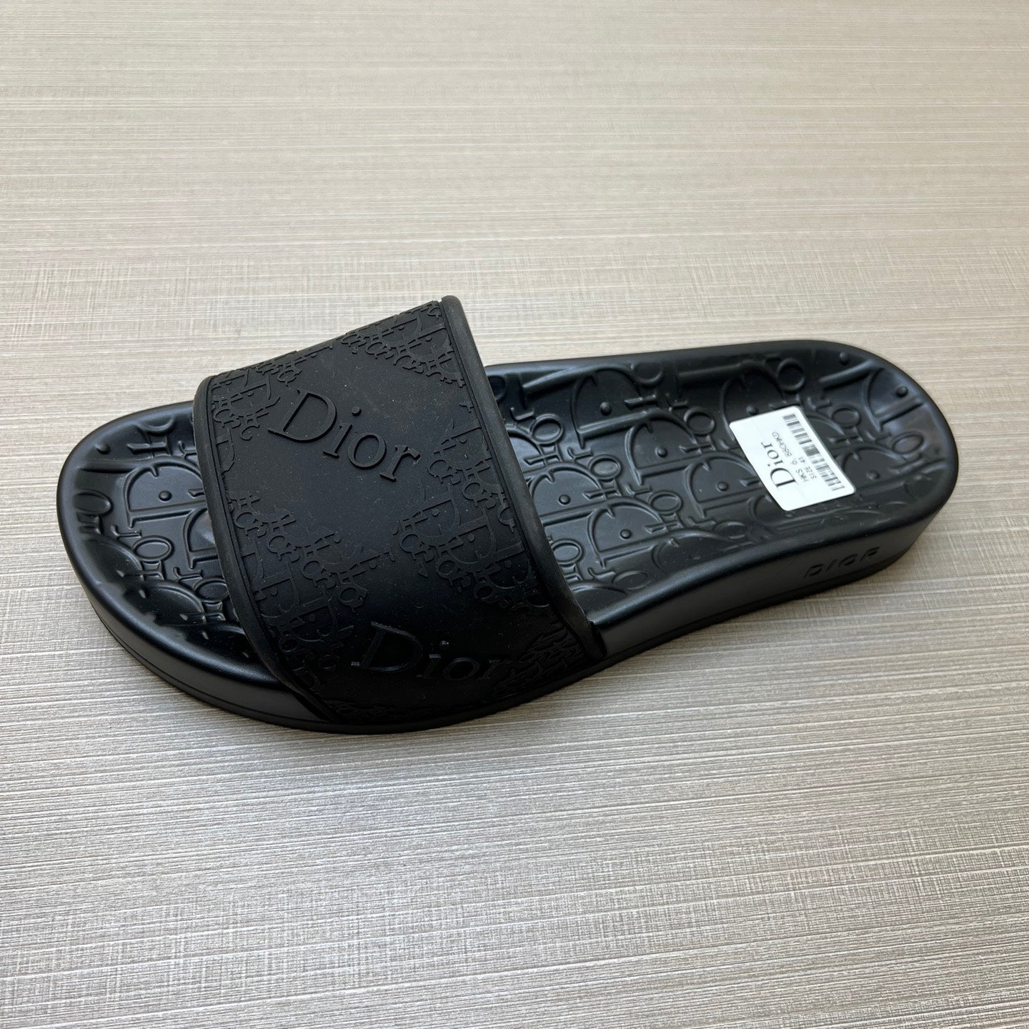 535ZD279ZDE Stylish Slippers