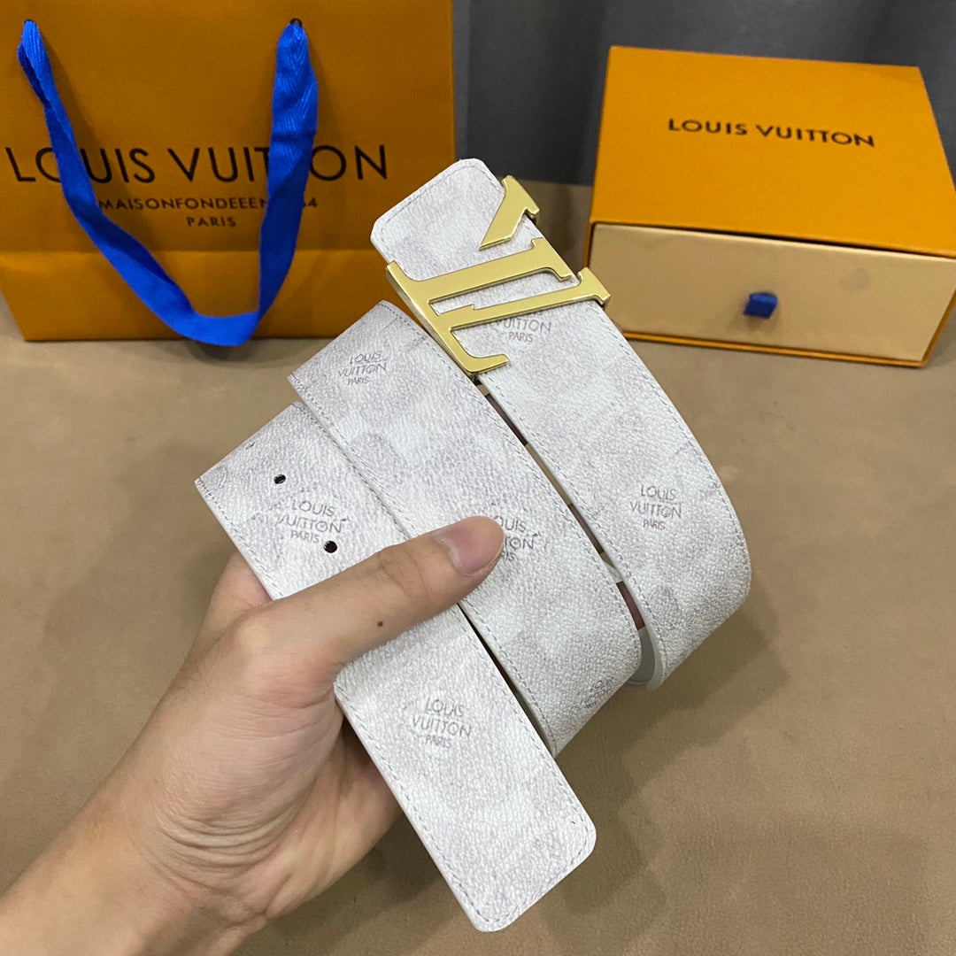 14E138PDE Stylish  High quality belt With full package