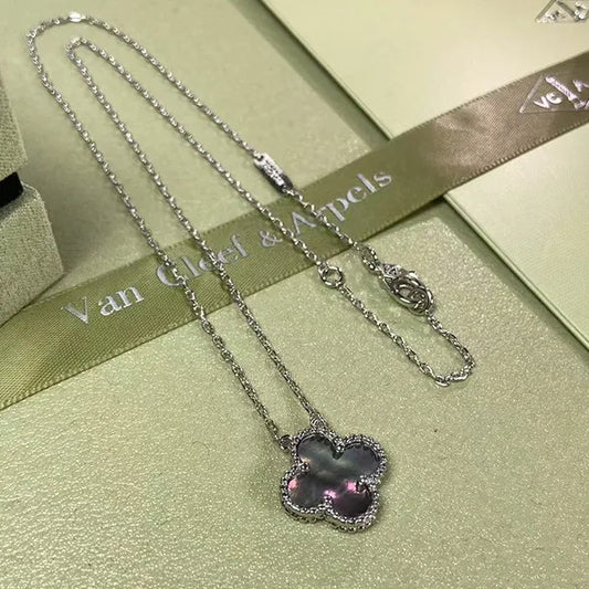 575NVA16XDE Stylish Necklaces