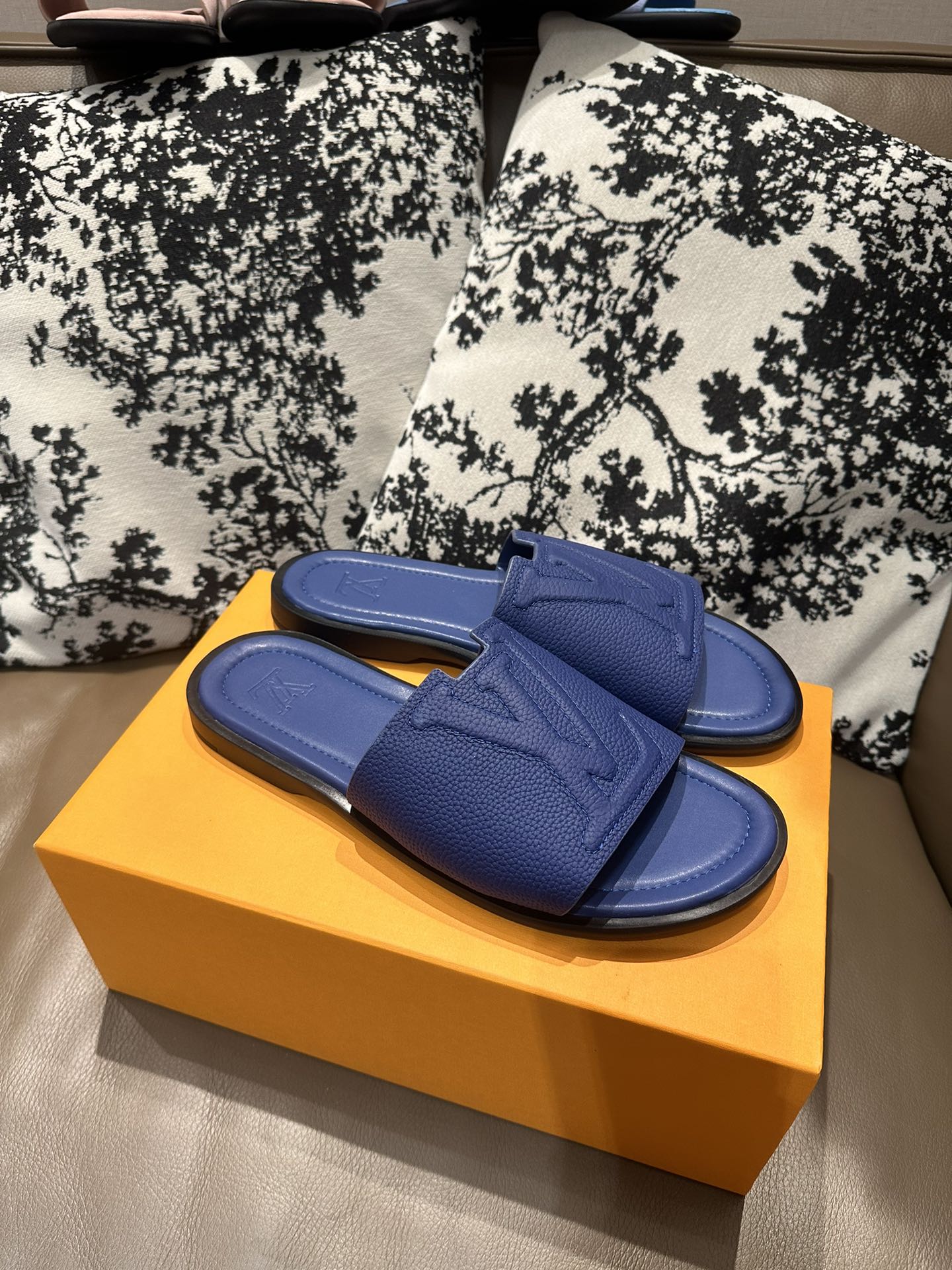 285ZE25ZDE Stylish leather Shoes